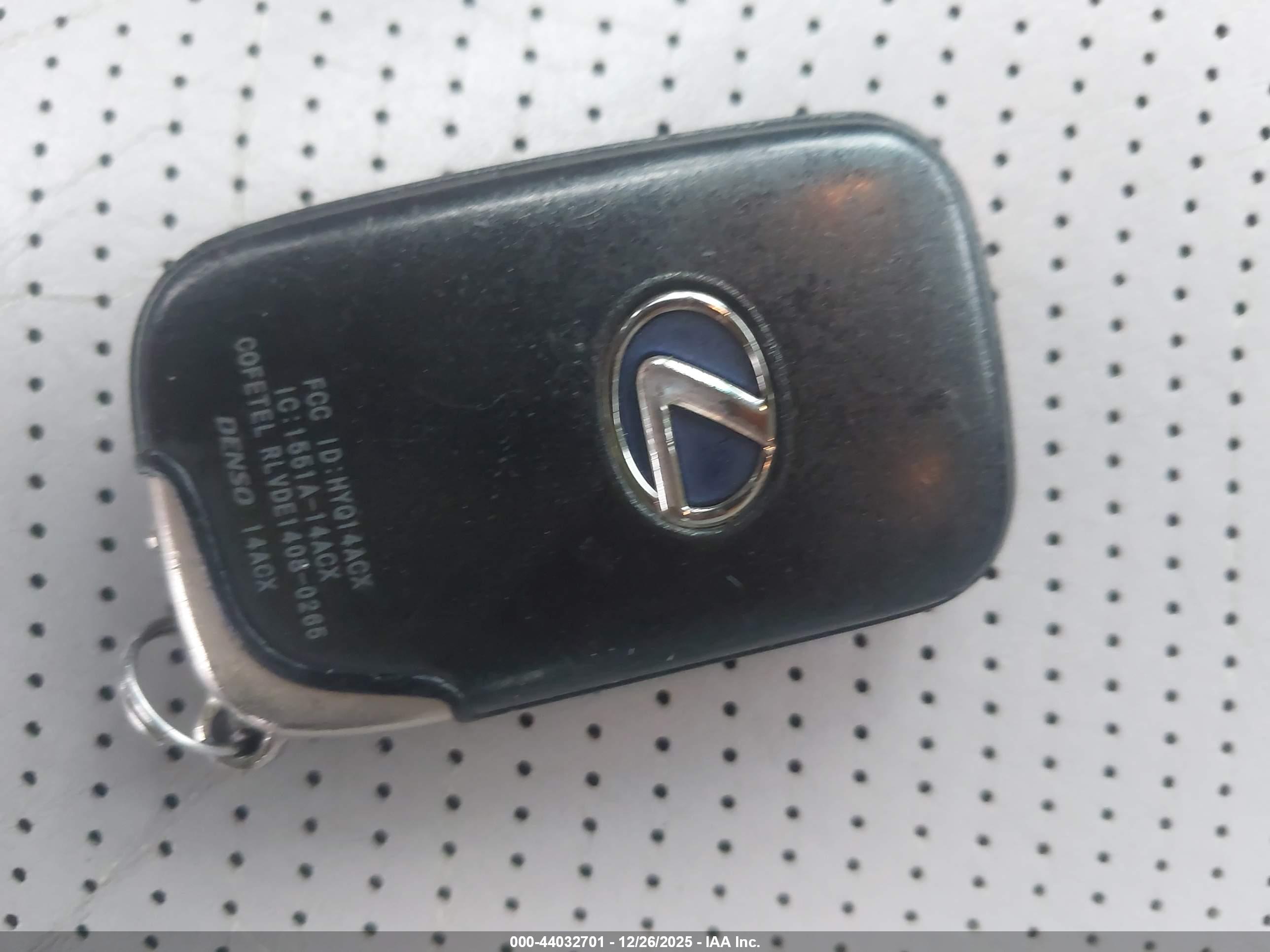 LEXUS HS image 11