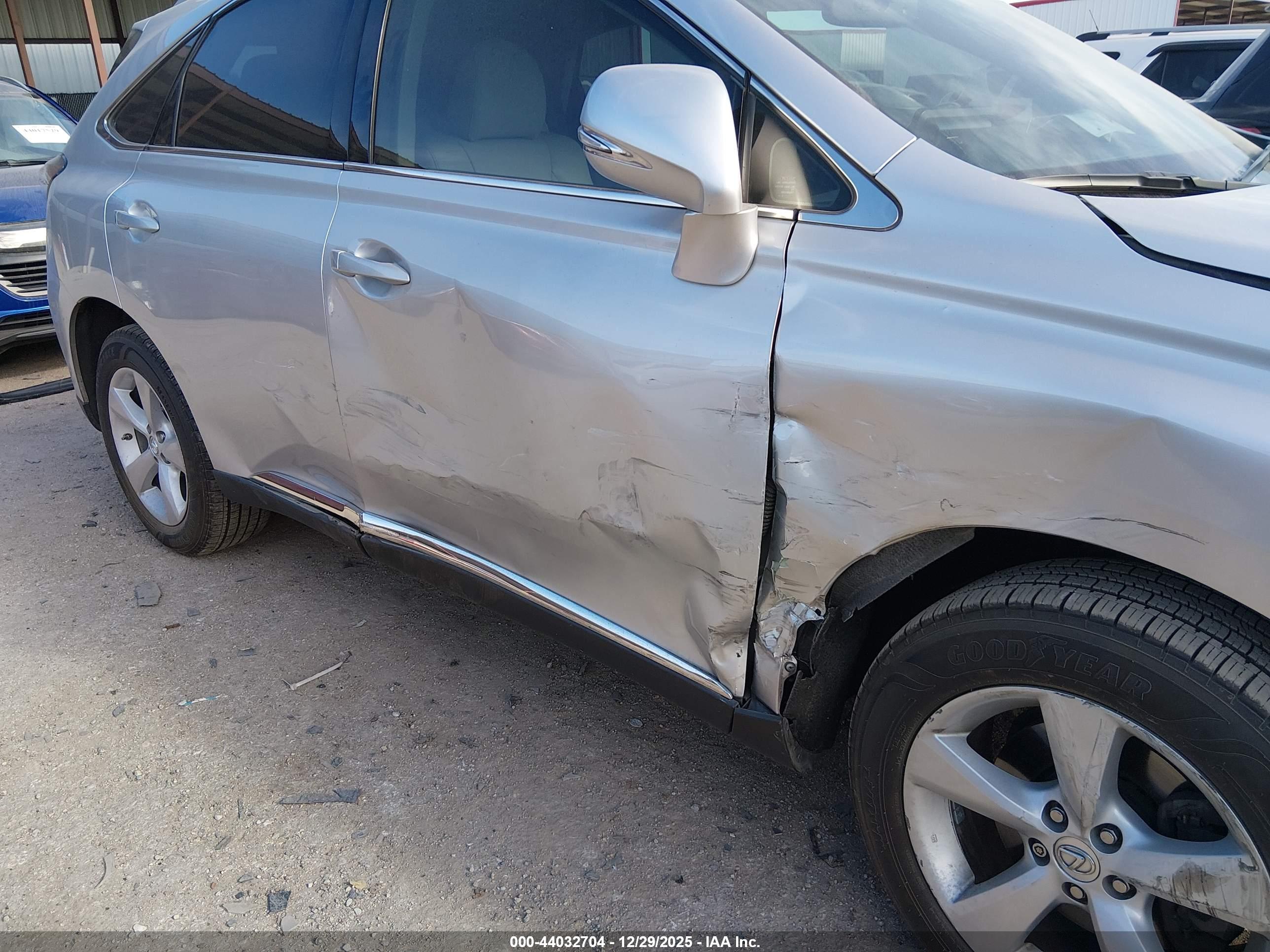 LEXUS RX image 6