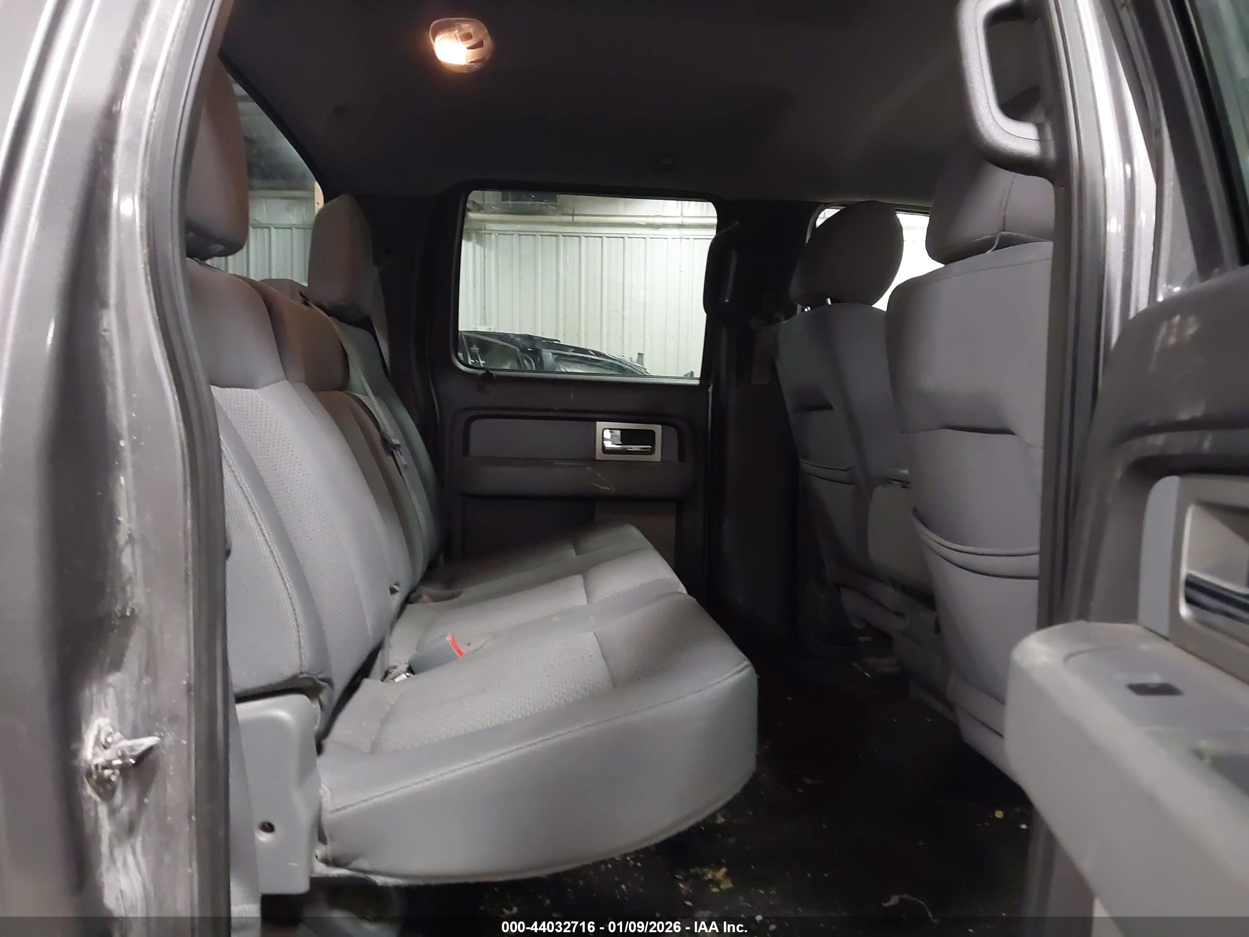 FORD F-150 image 8