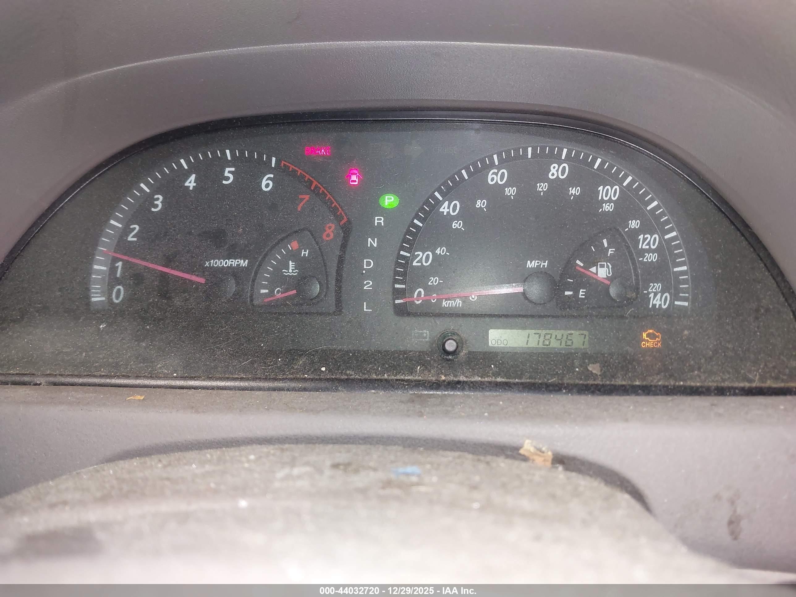 TOYOTA CAMRY image 7