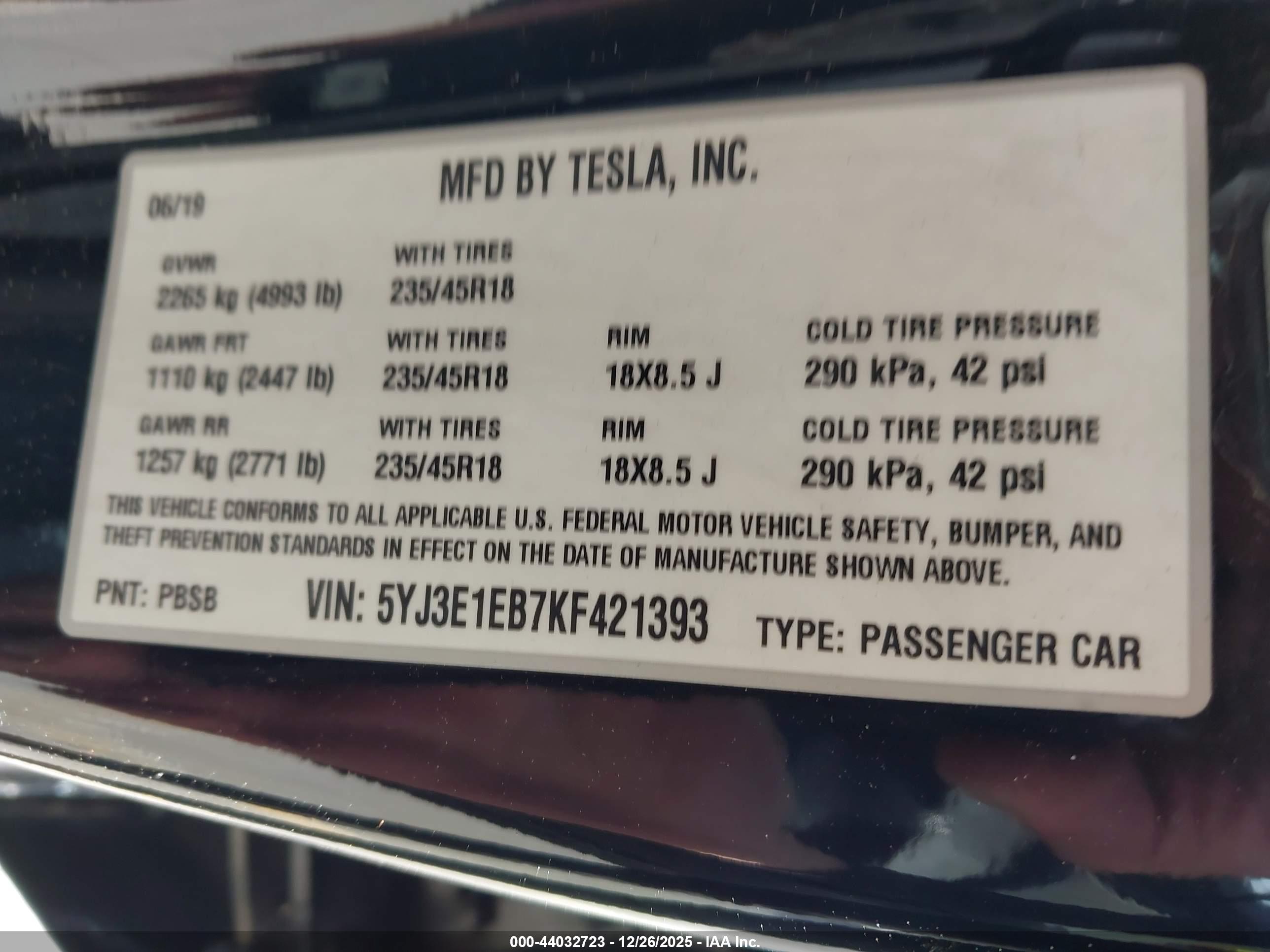 TESLA MODEL image 9
