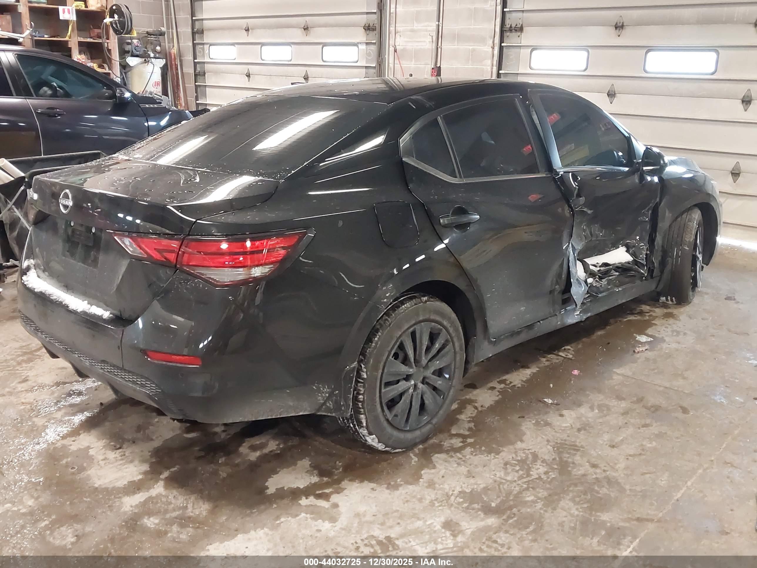 NISSAN SENTRA image 4