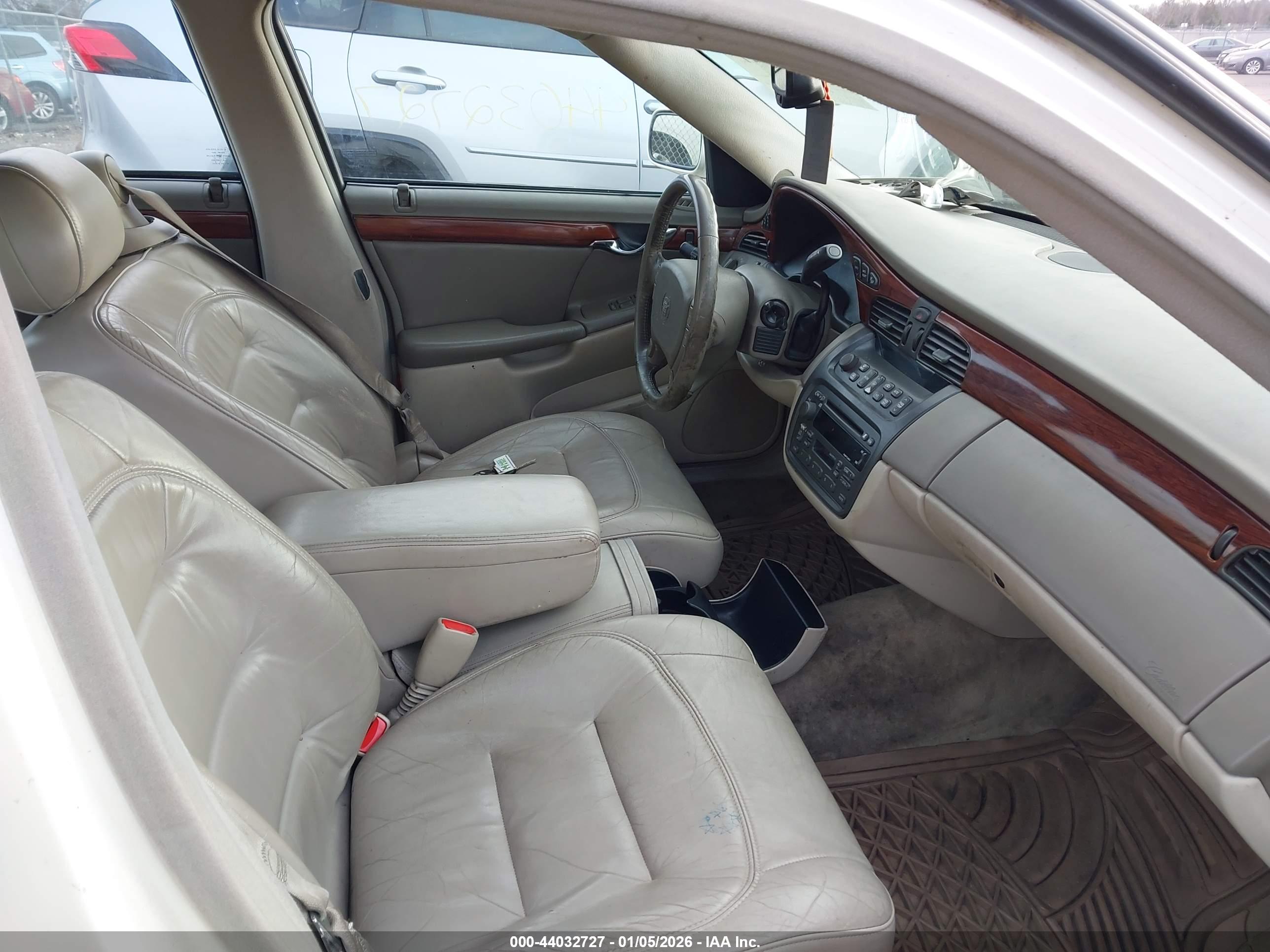 CADILLAC DEVILLE image 5