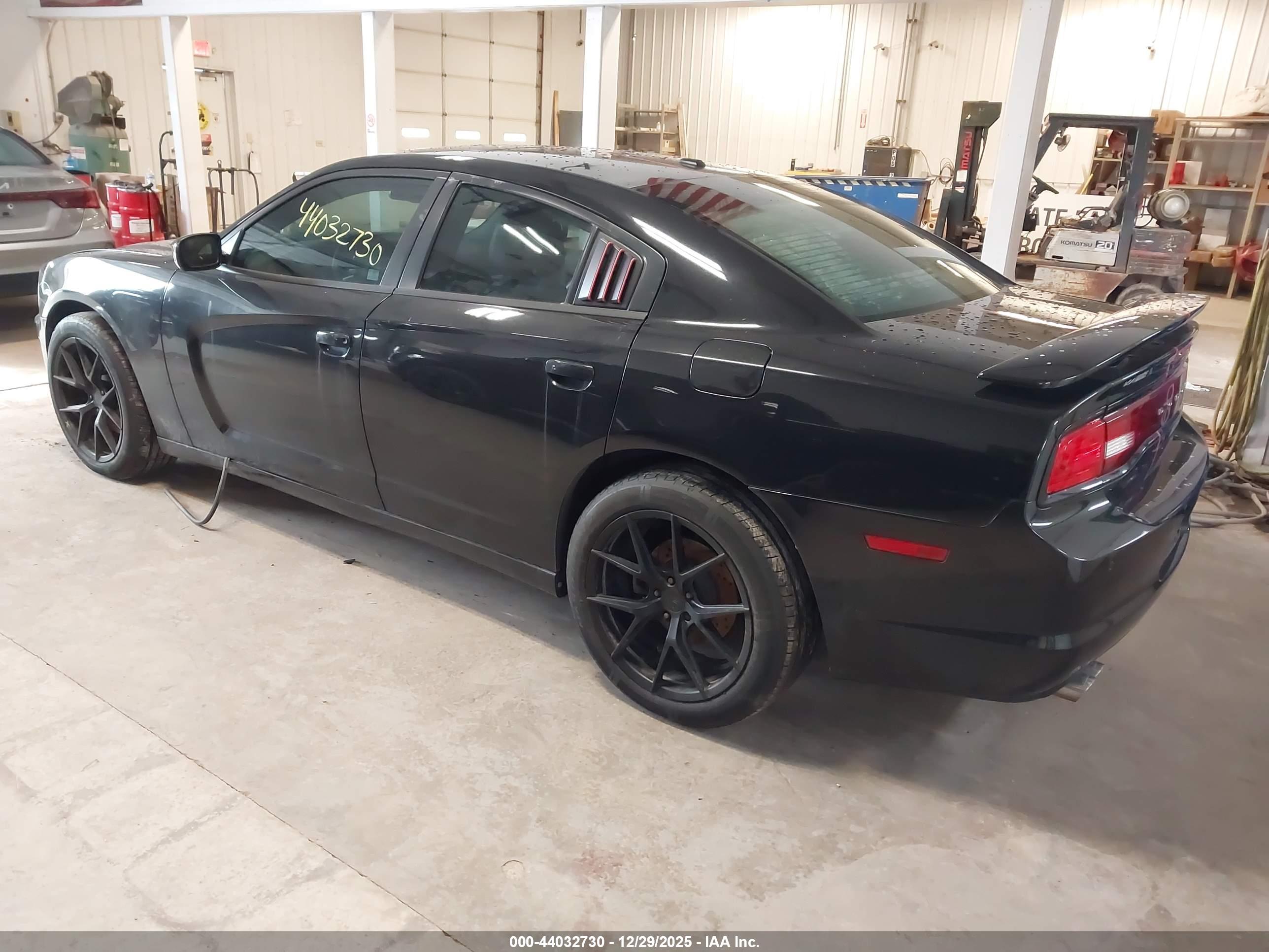 DODGE CHARGER image 3