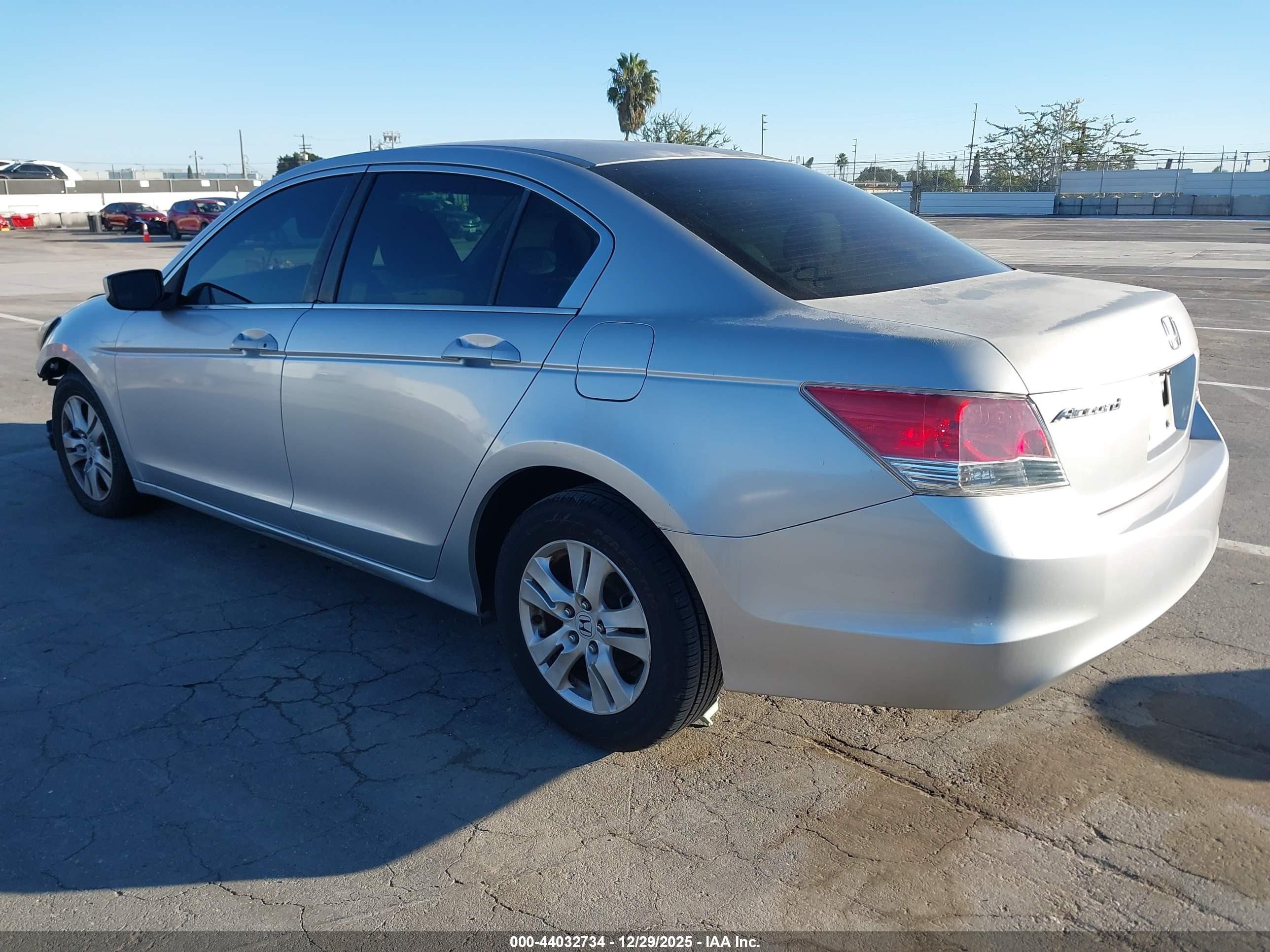 HONDA ACCORD image 3
