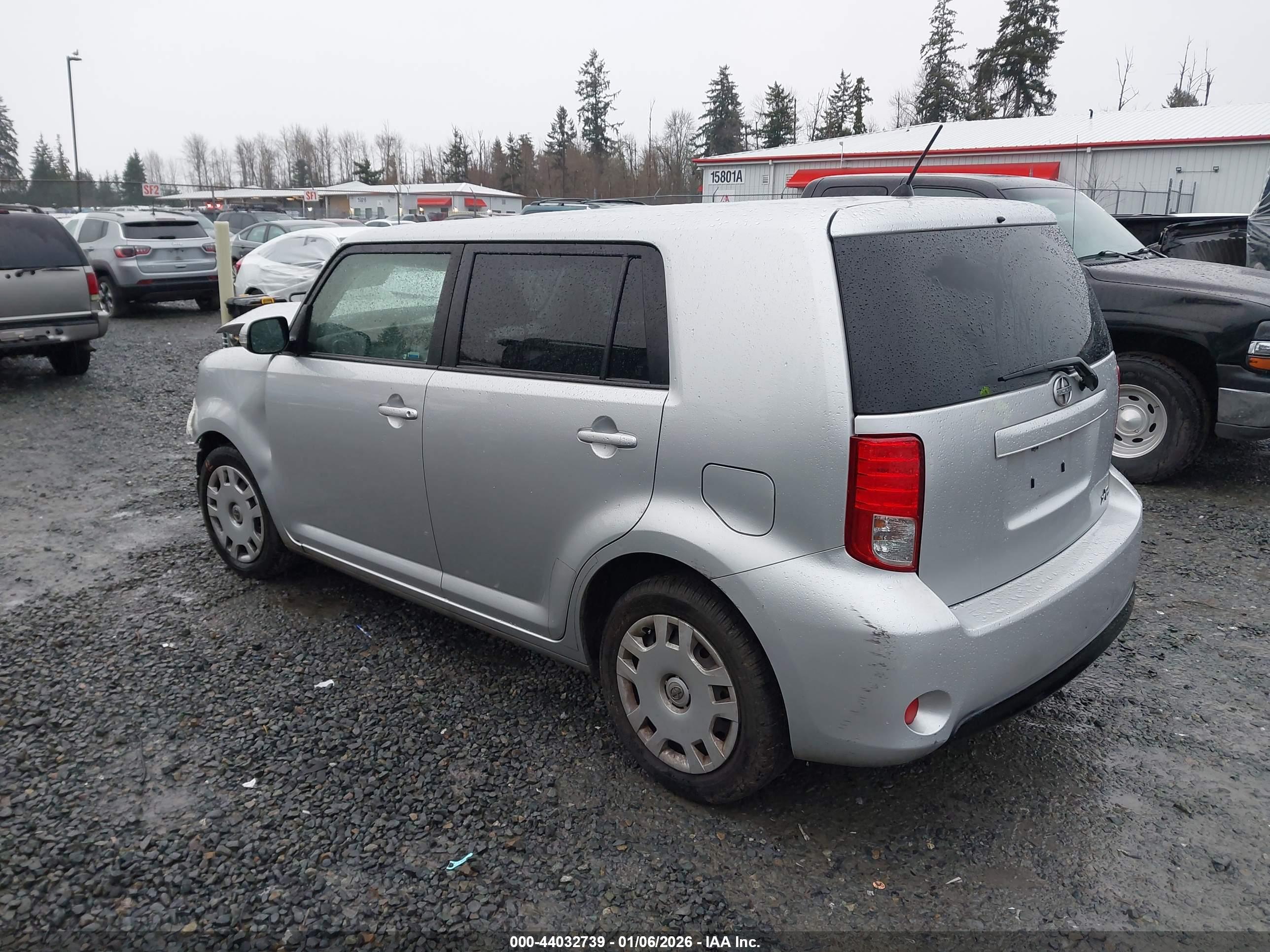 SCION XB image 3