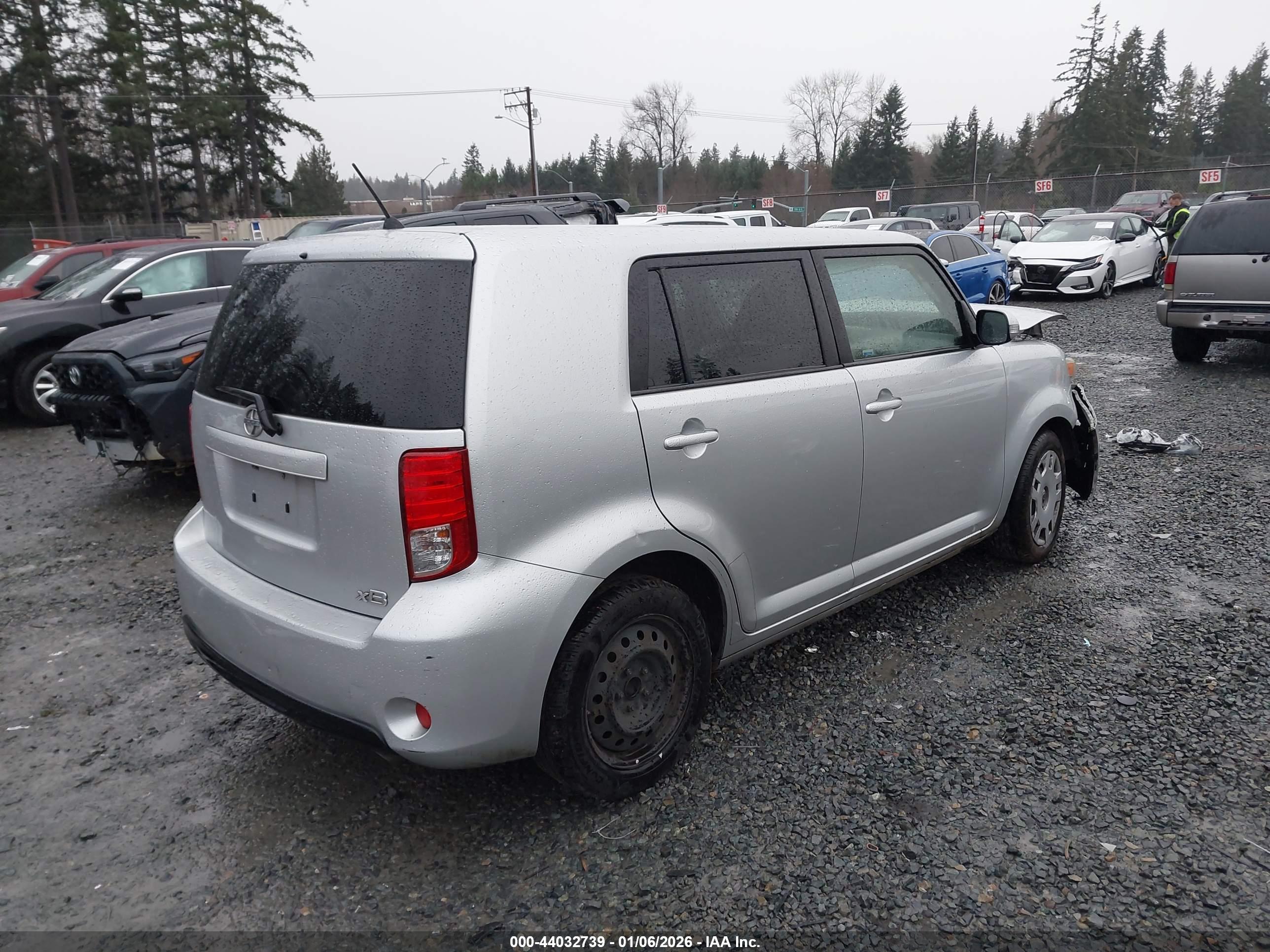 SCION XB image 4