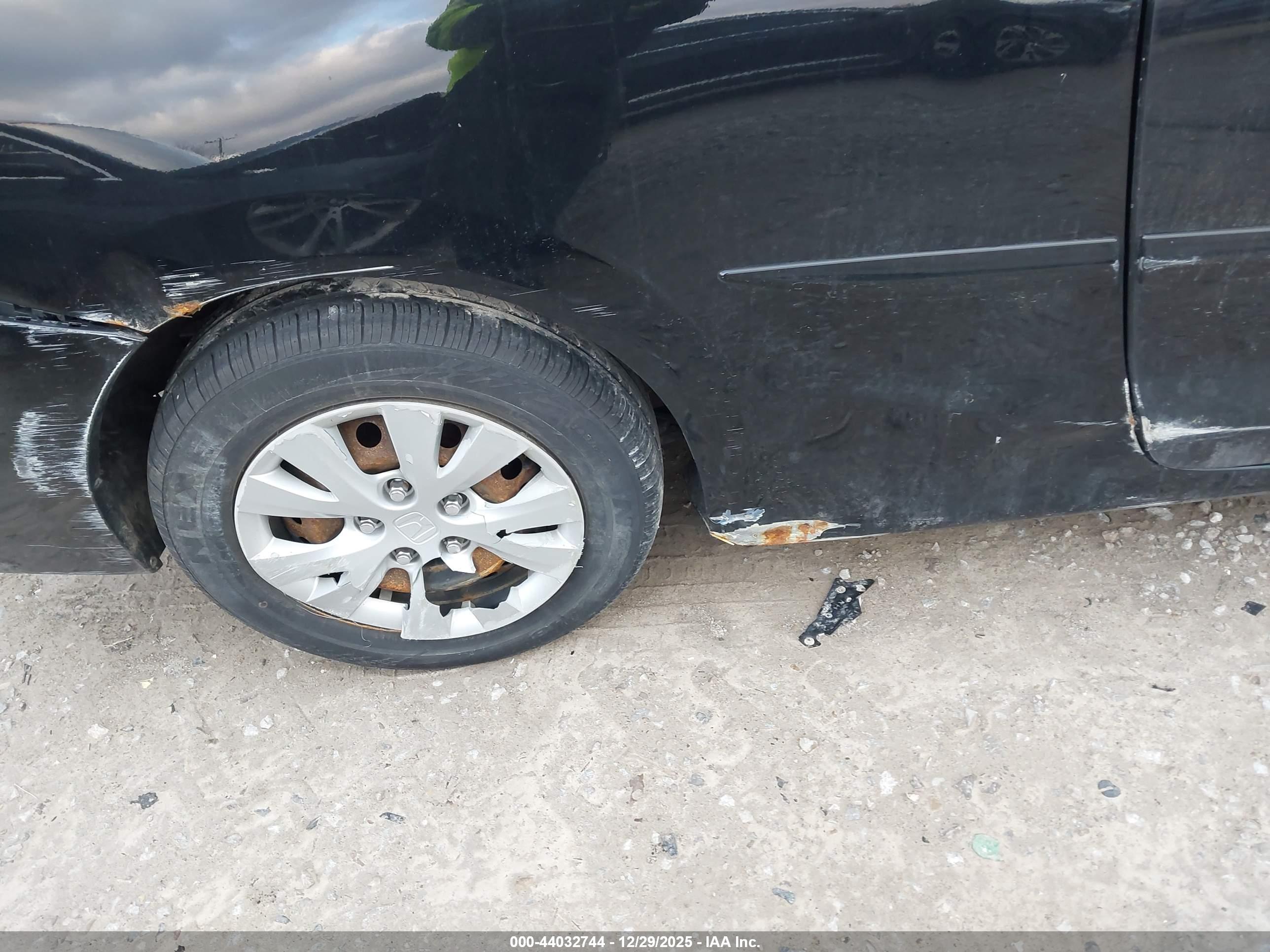 HONDA CIVIC image 6