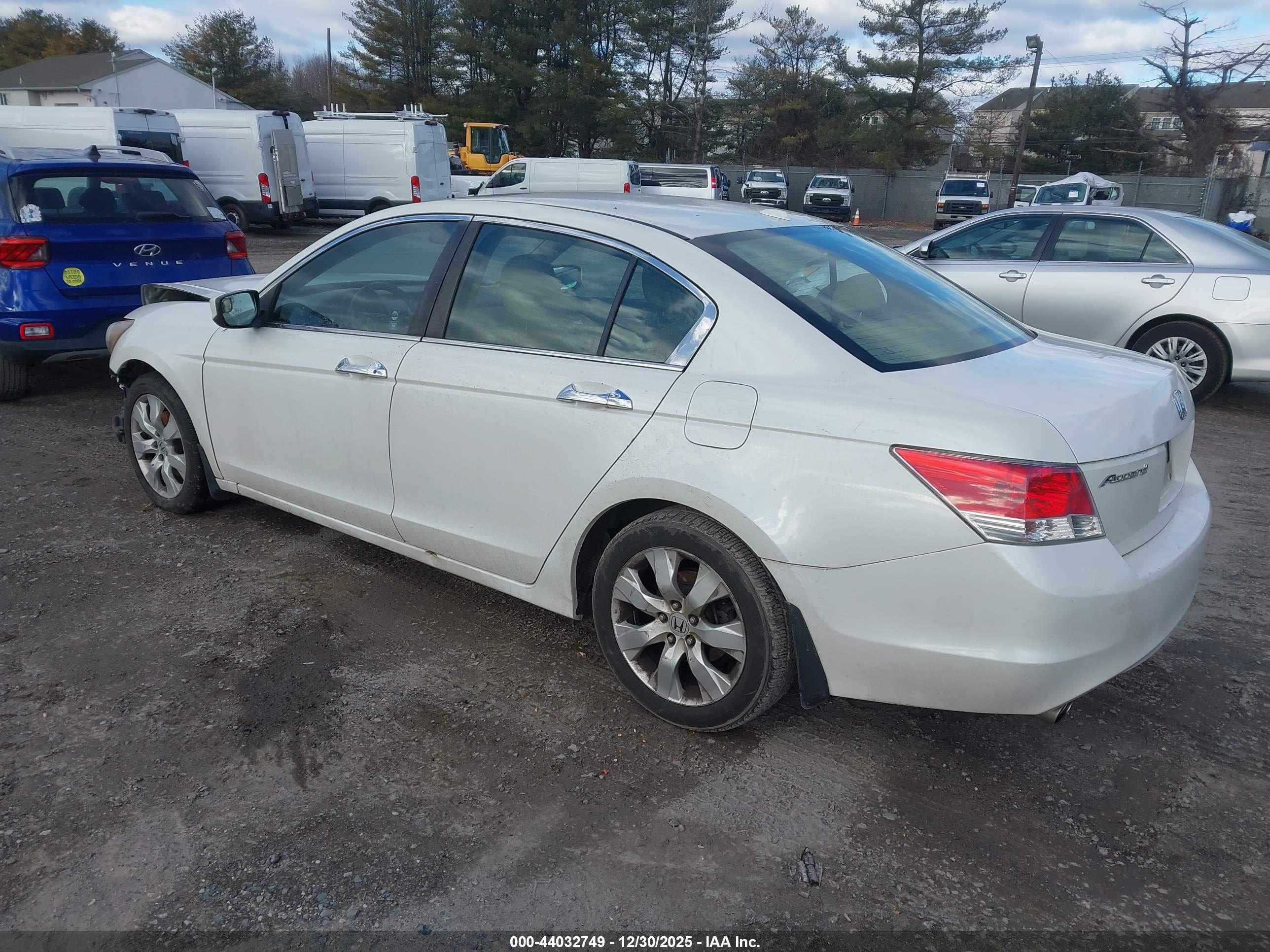 HONDA ACCORD image 3