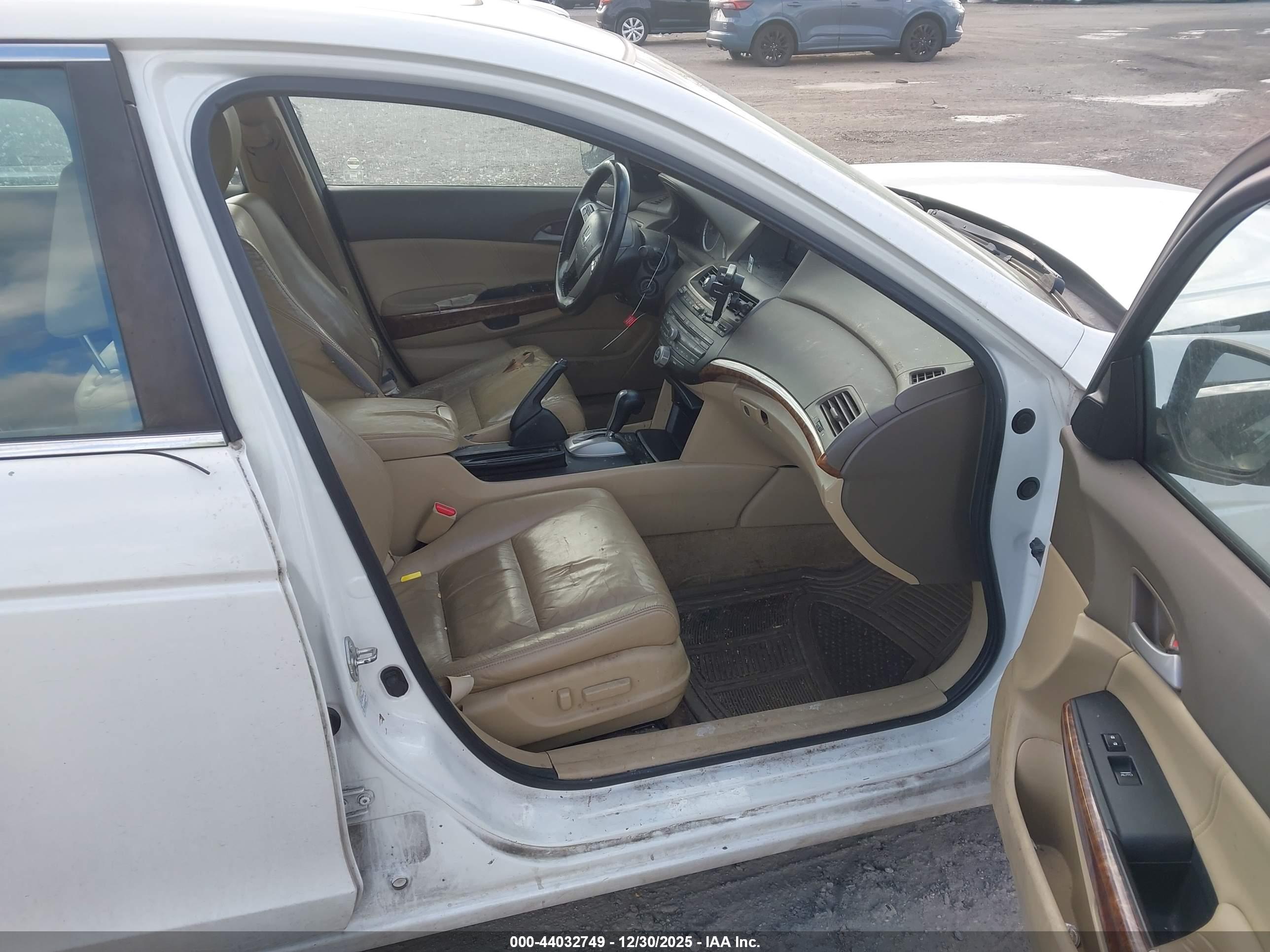 HONDA ACCORD image 5
