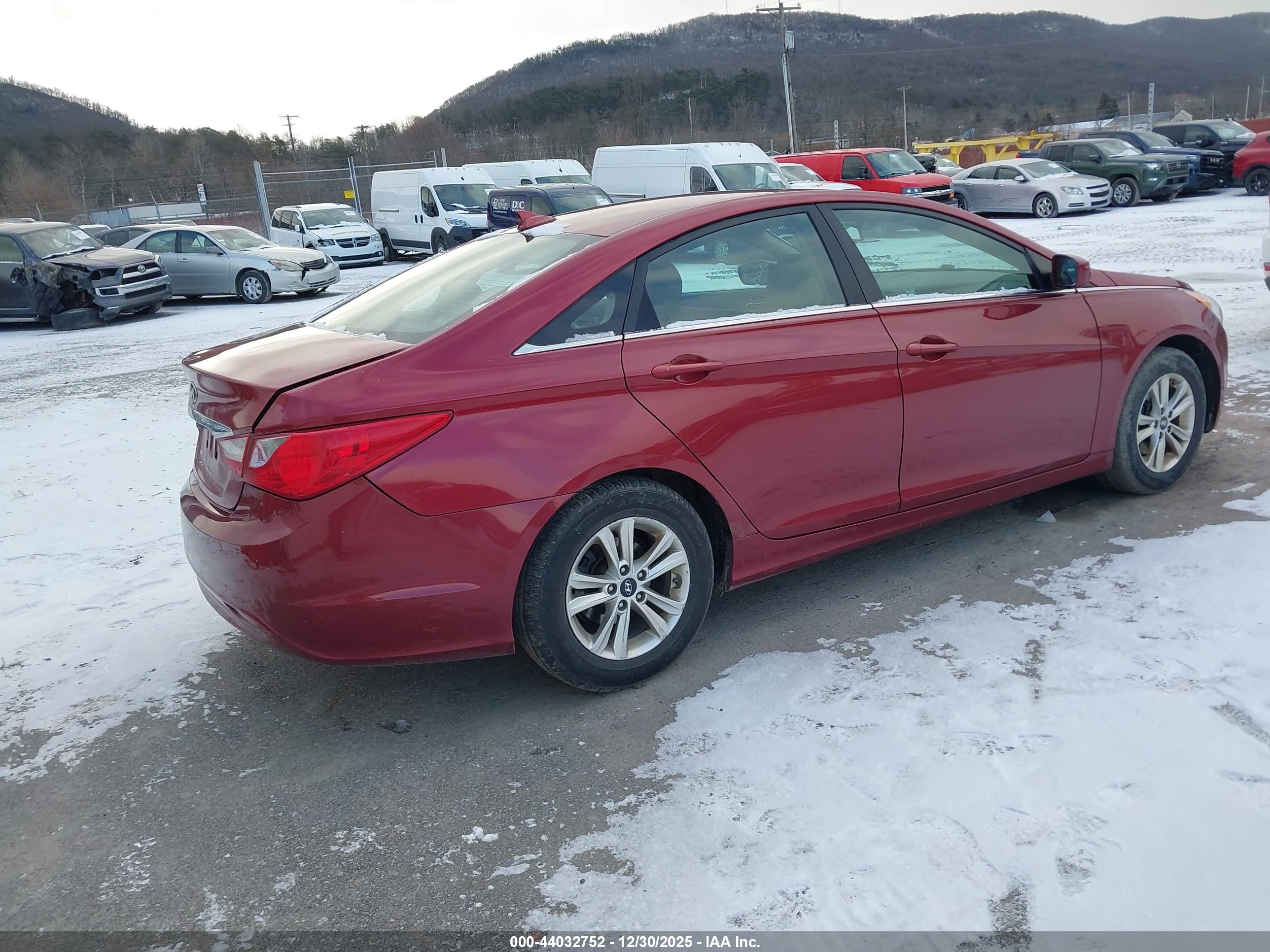 HYUNDAI SONATA image 4