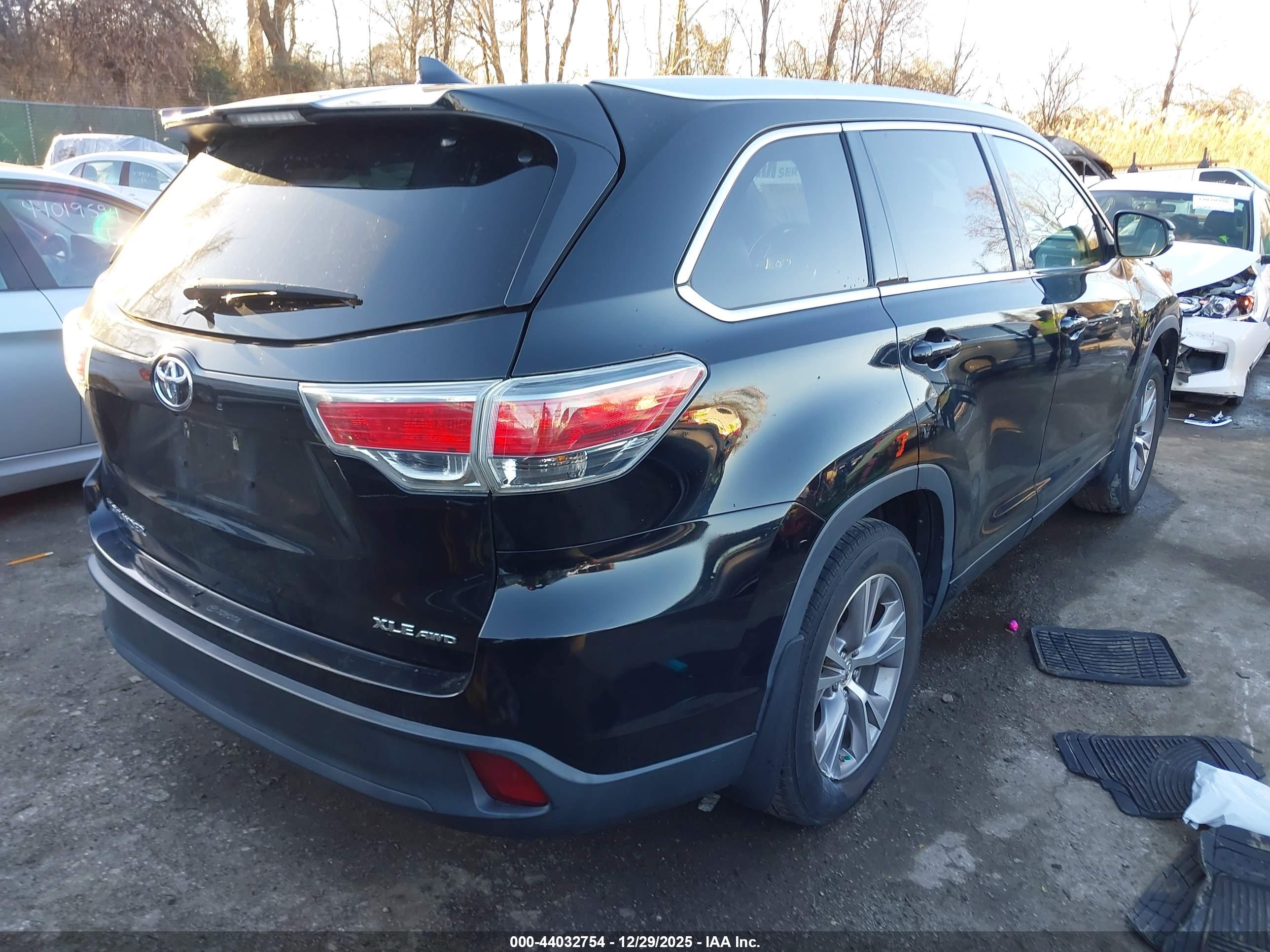 TOYOTA HIGHLANDER image 4