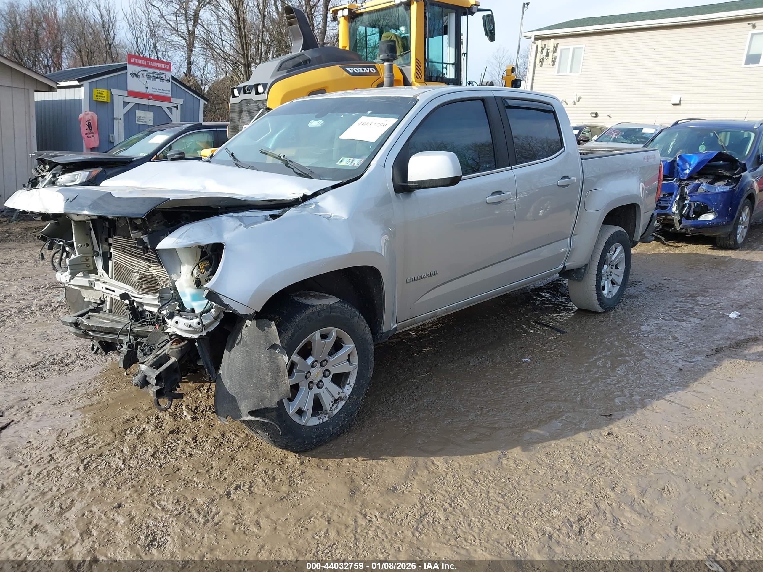 CHEVROLET COLORADO image 2