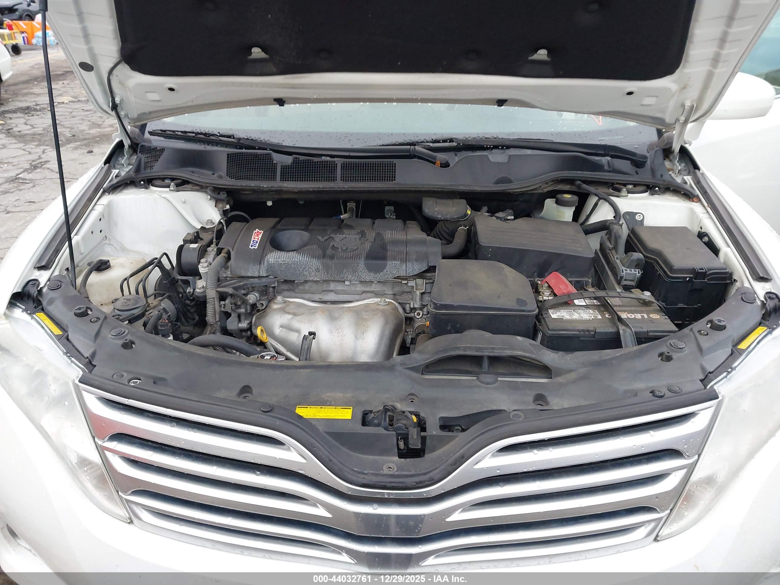 TOYOTA VENZA image 10