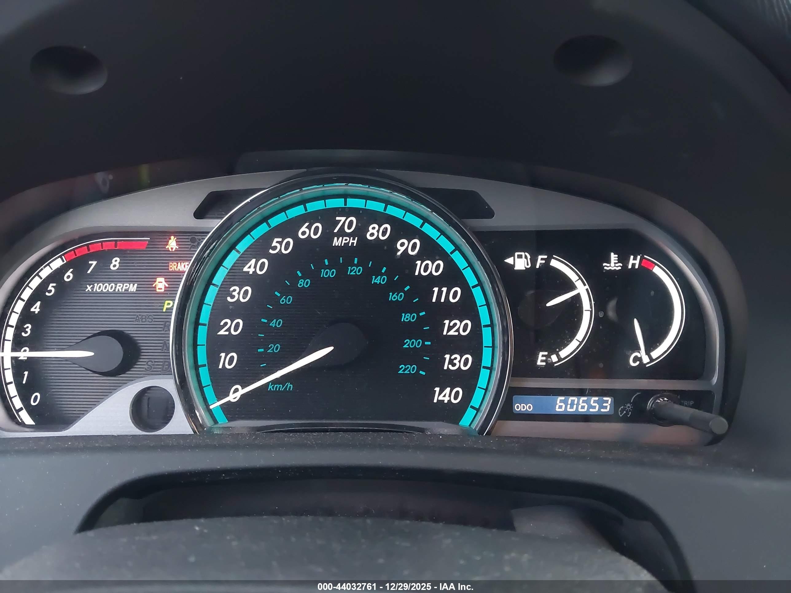 TOYOTA VENZA image 7