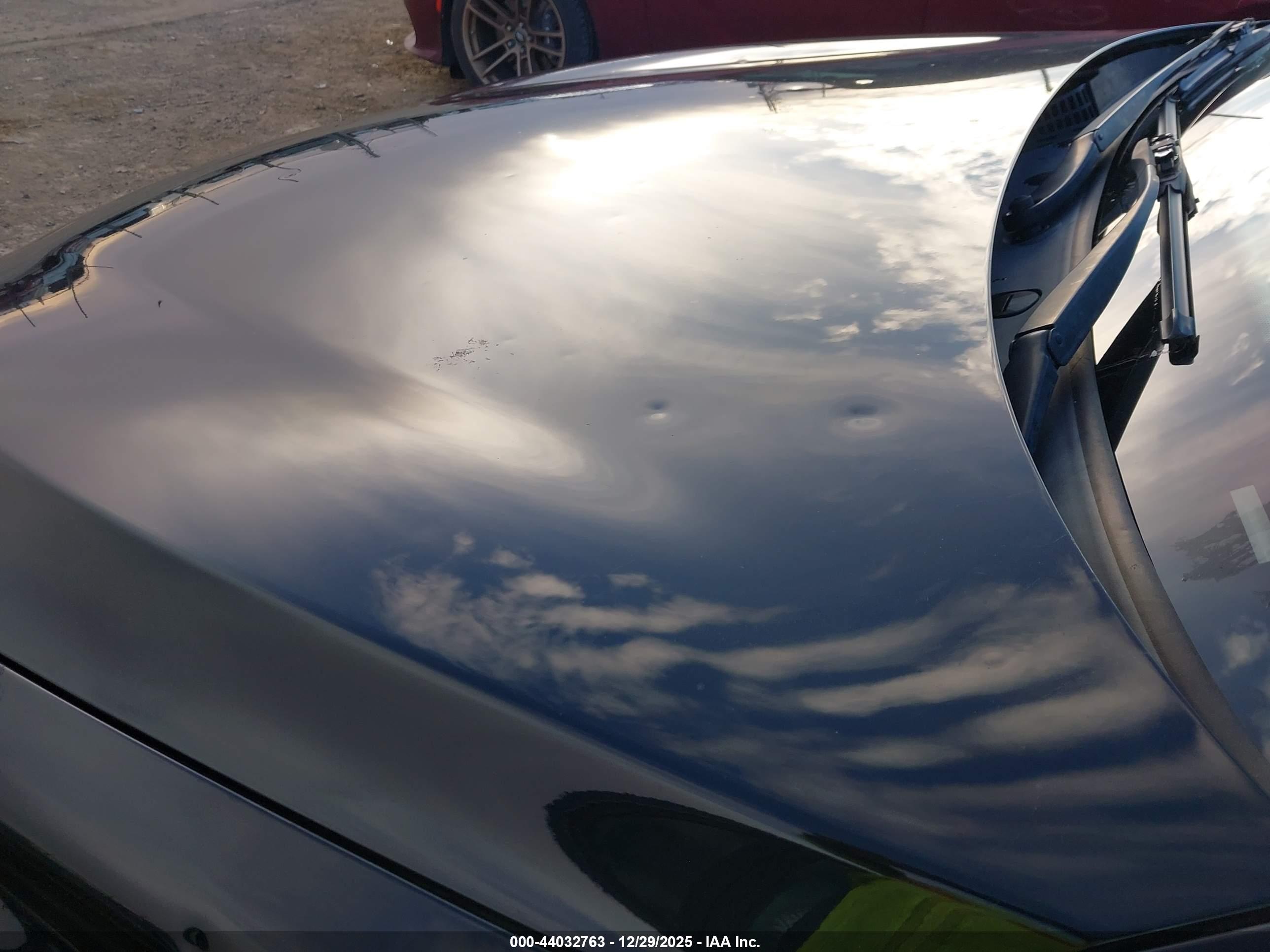 BMW 550I image 6