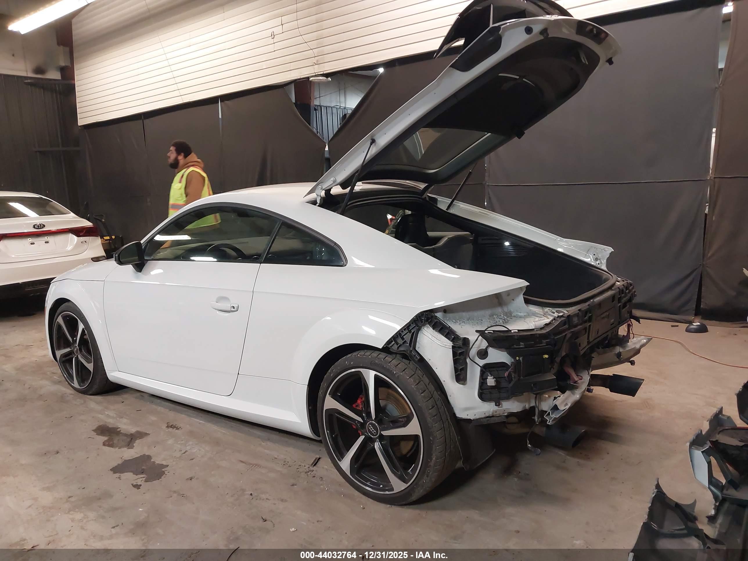AUDI TT image 3