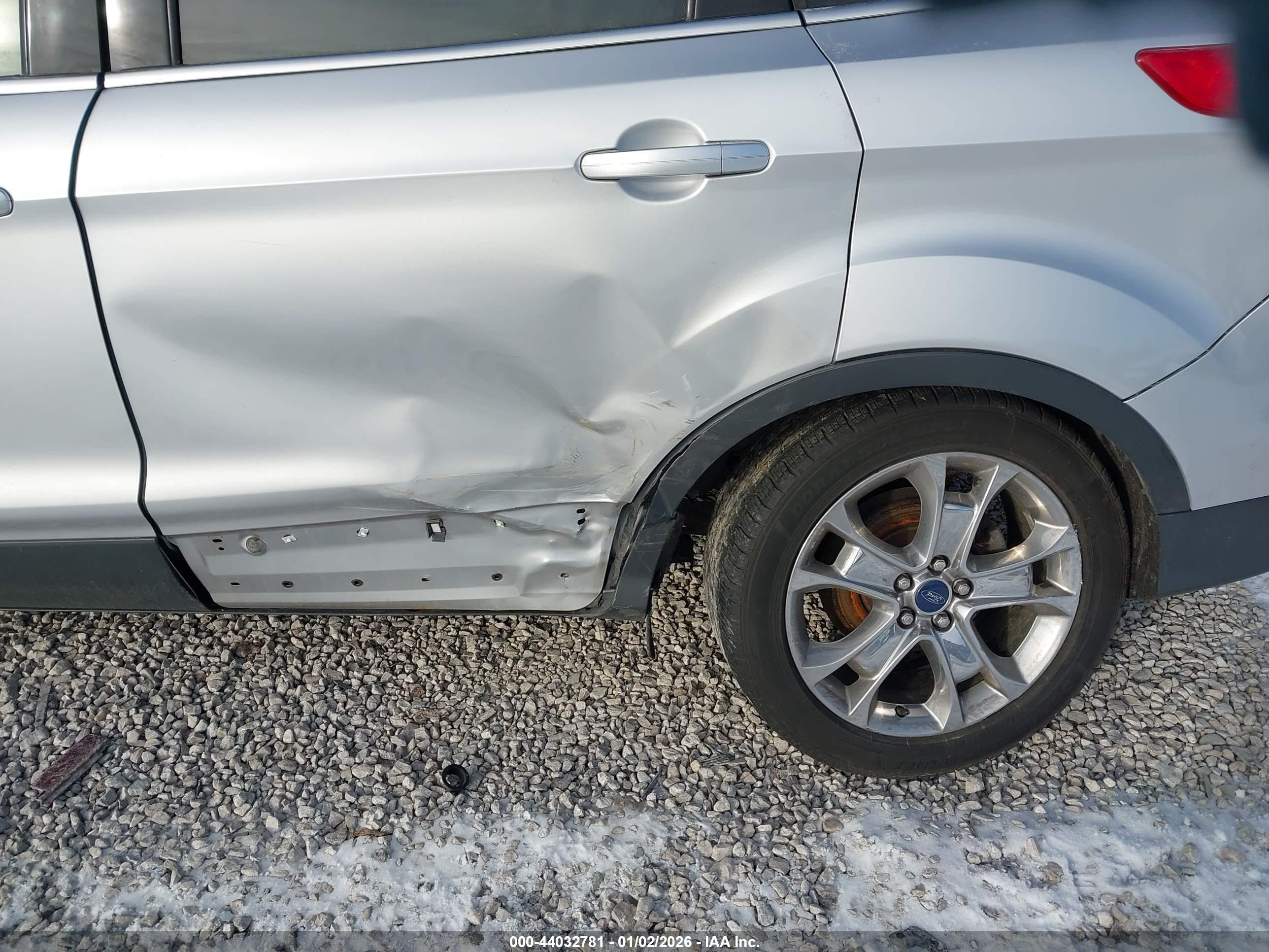 FORD ESCAPE image 6