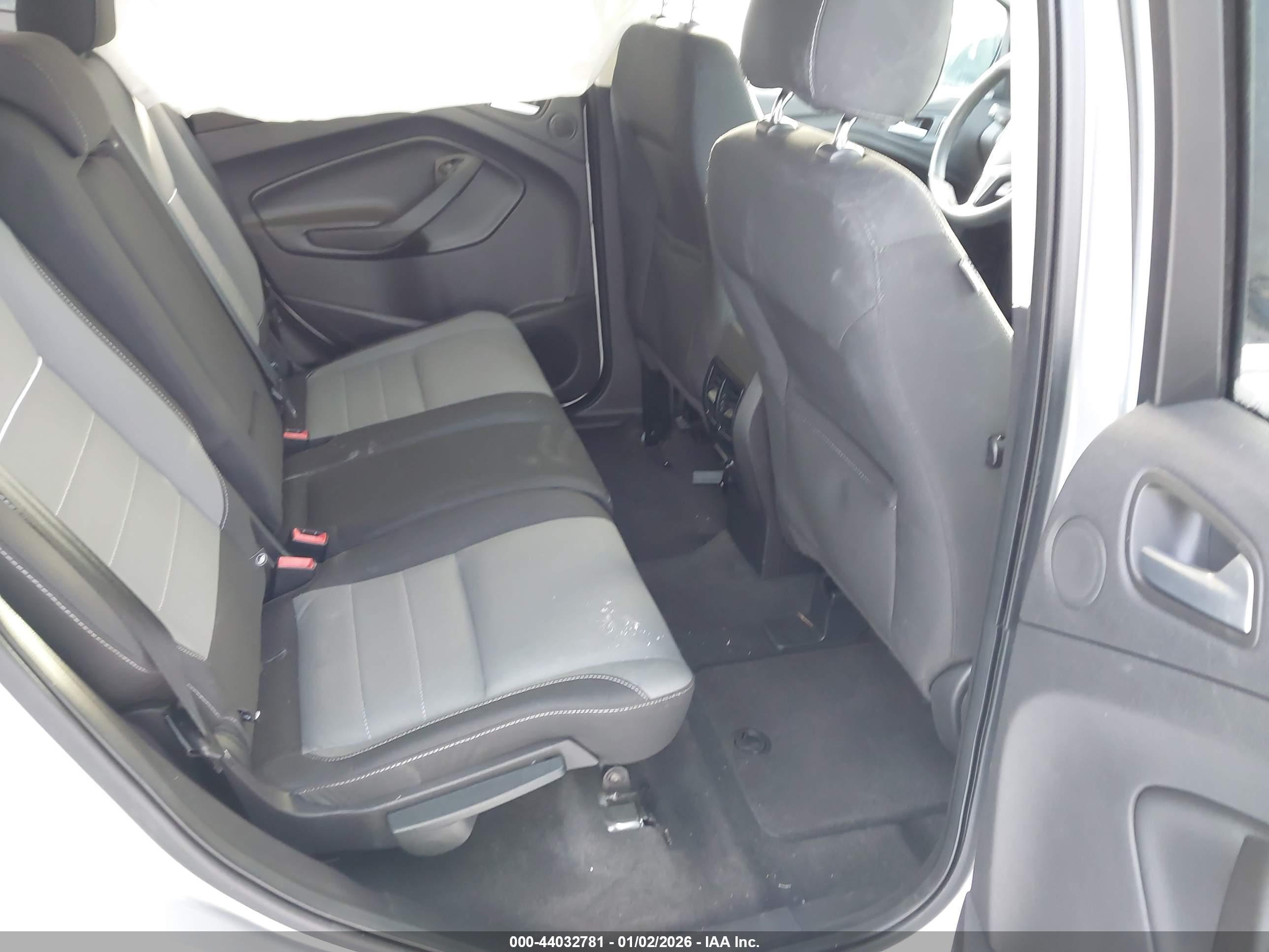 FORD ESCAPE image 8