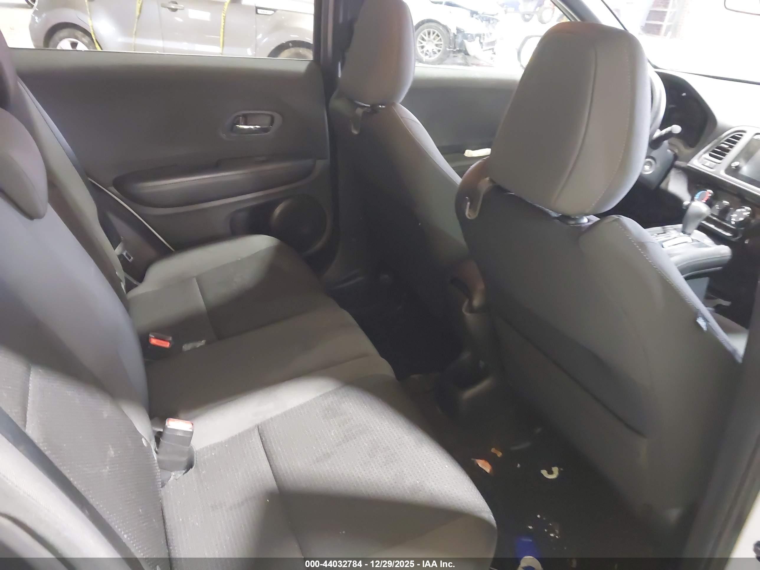 HONDA HR-V image 8
