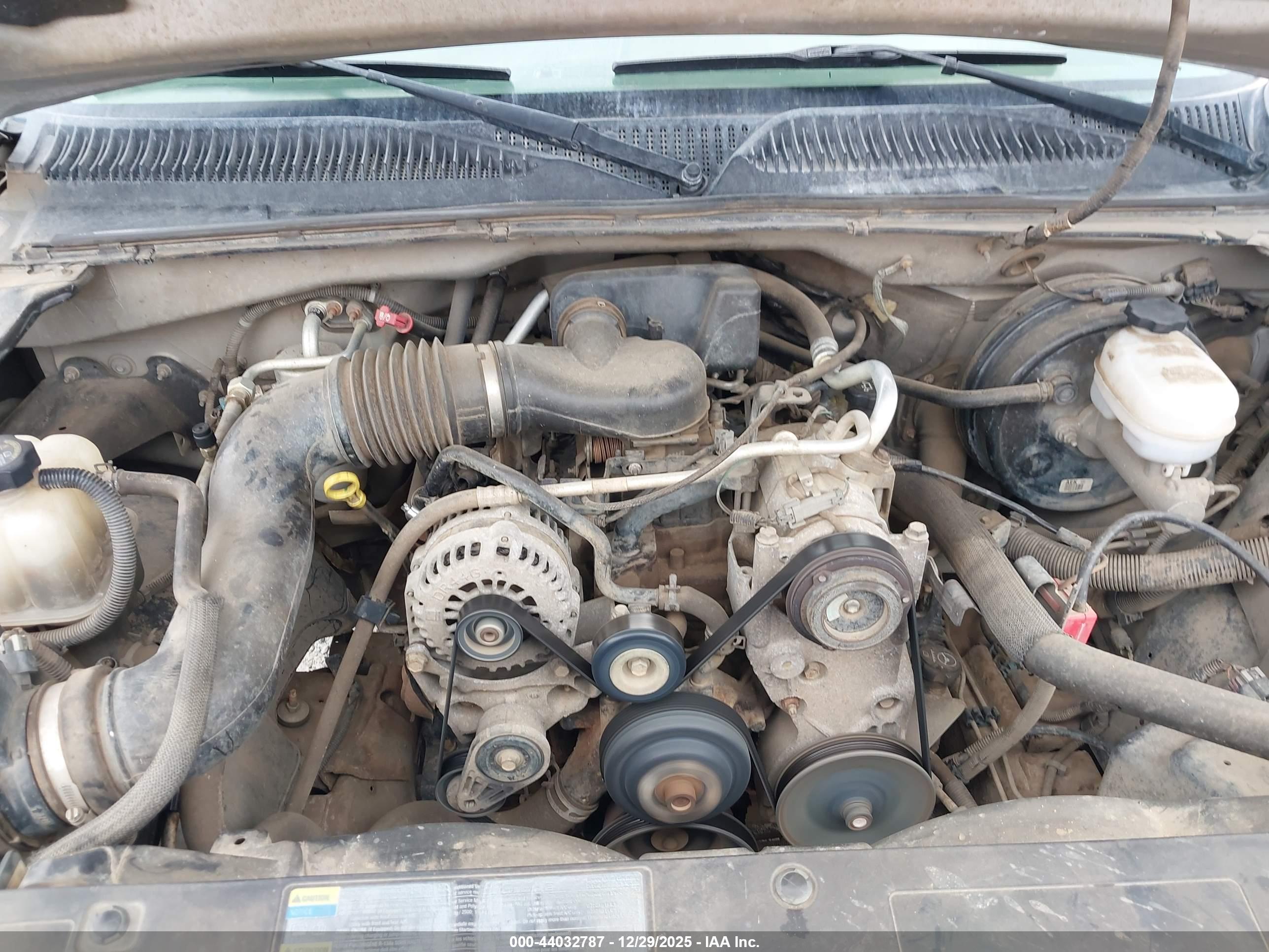 CHEVROLET SILVERADO image 10