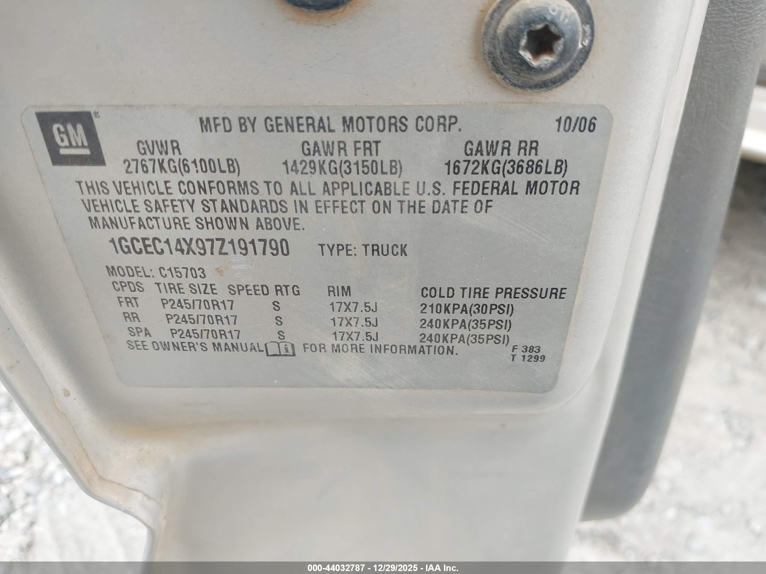 CHEVROLET SILVERADO image 9