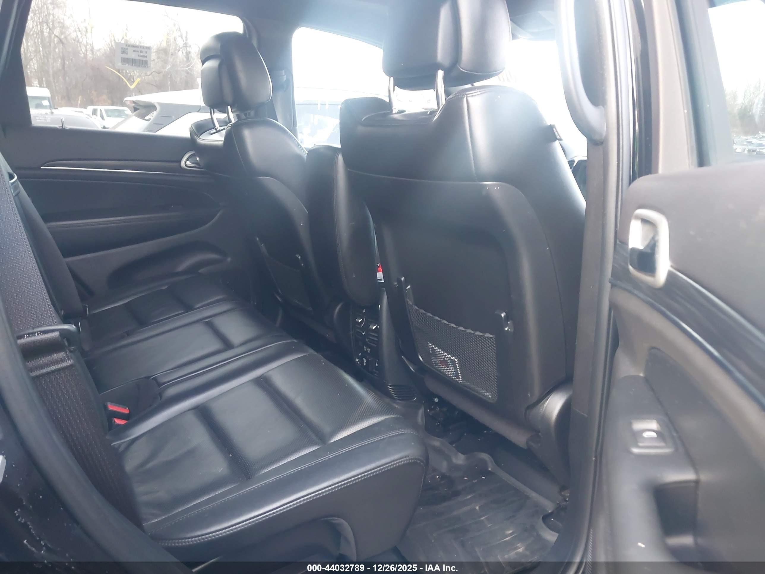JEEP GRAND image 8