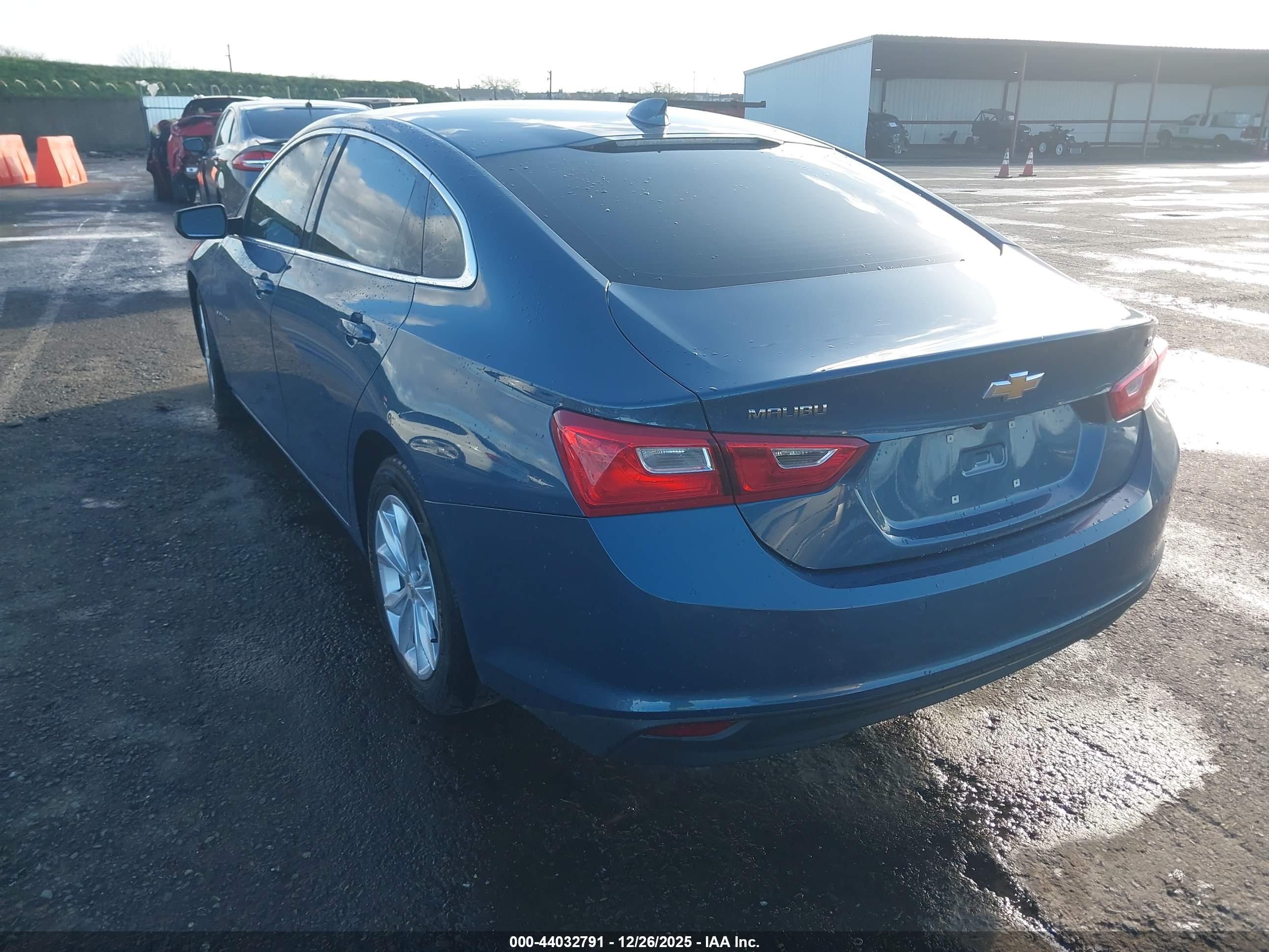 CHEVROLET MALIBU image 3