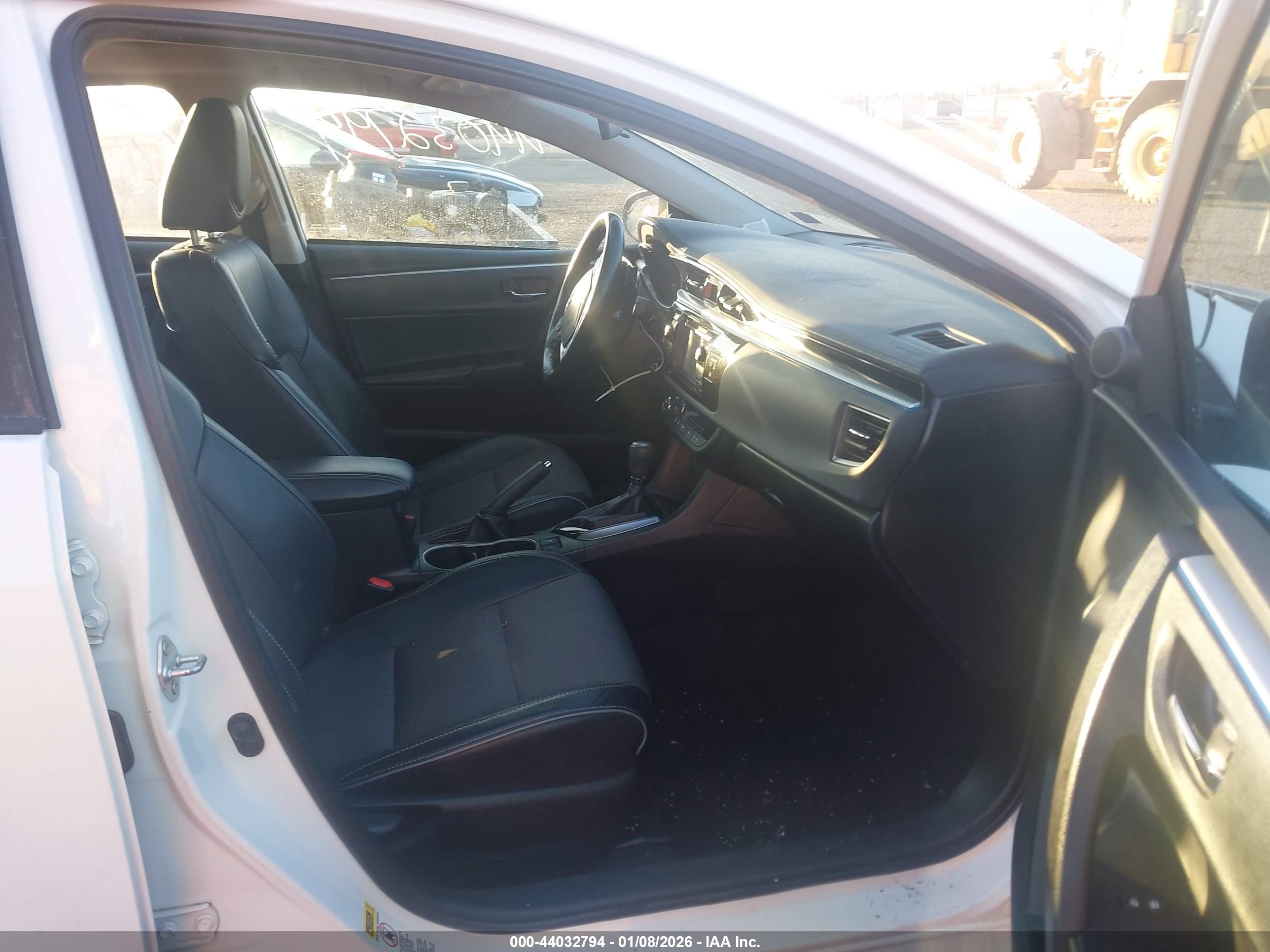 TOYOTA COROLLA image 5