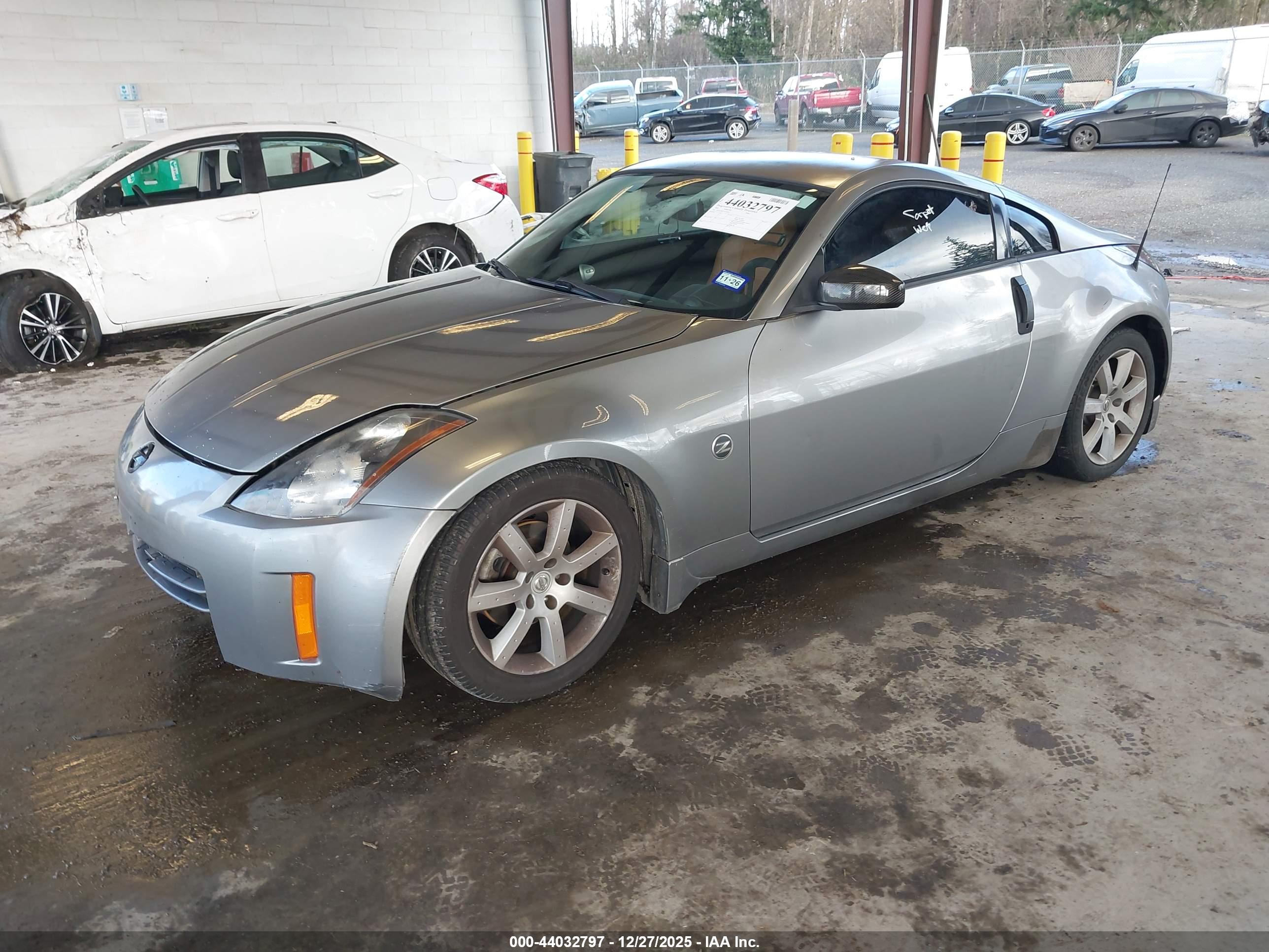 NISSAN 350Z image 2
