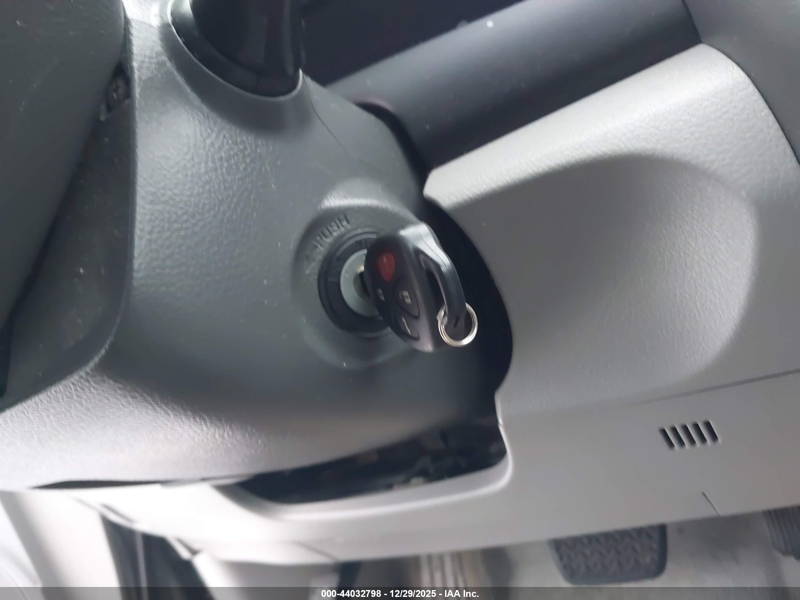 TOYOTA CAMRY image 11