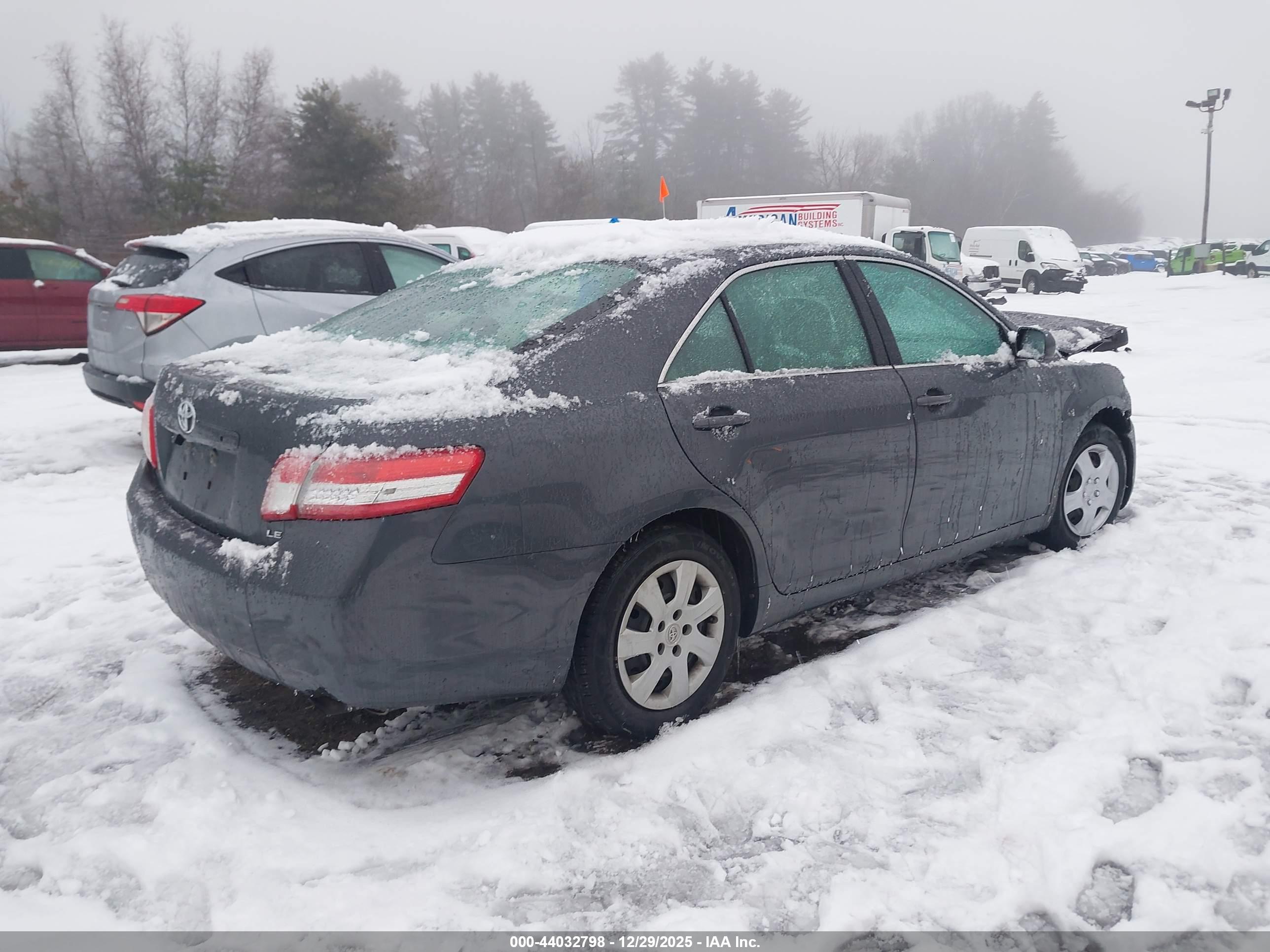TOYOTA CAMRY image 4
