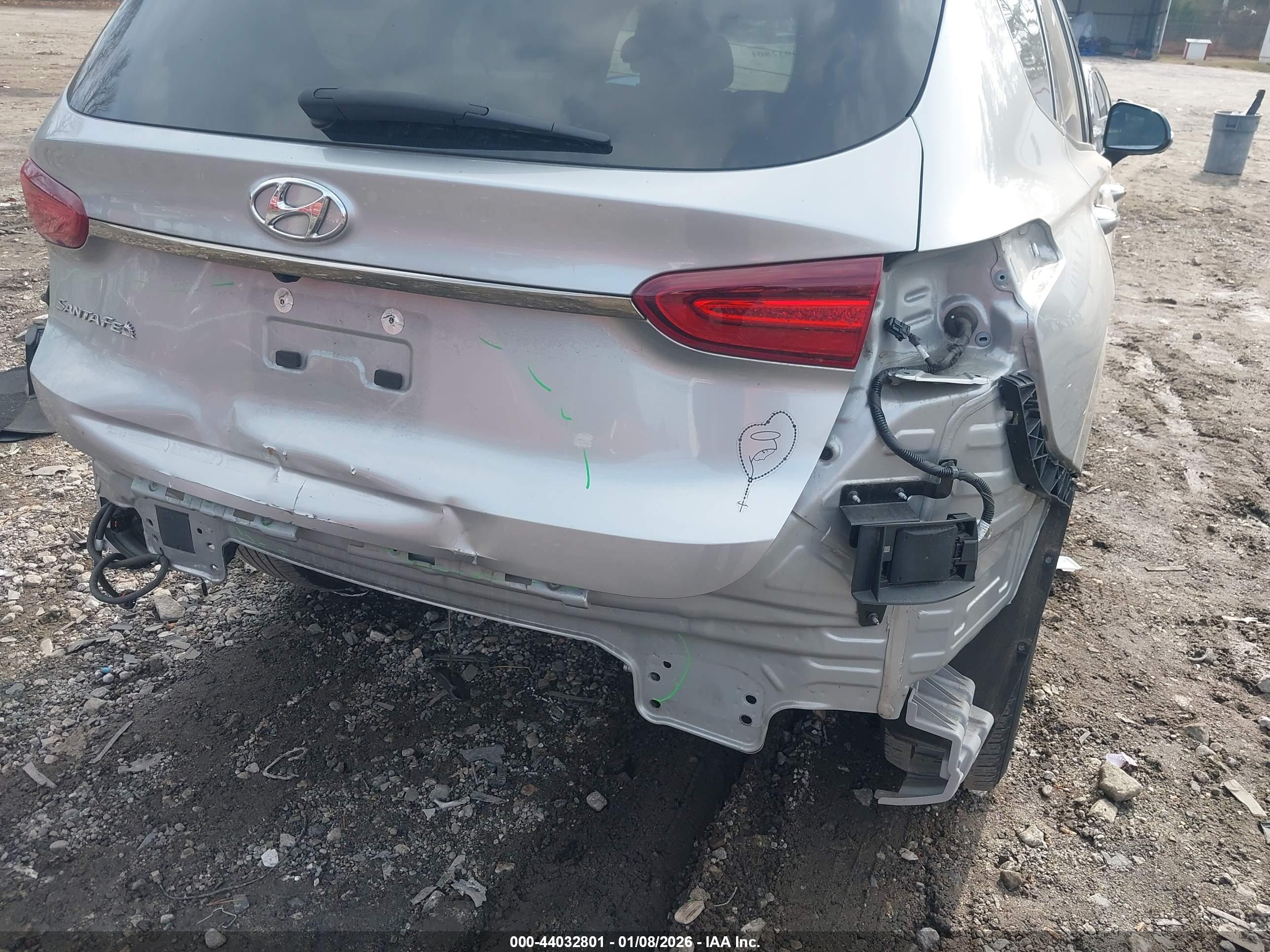 HYUNDAI SANTA image 6