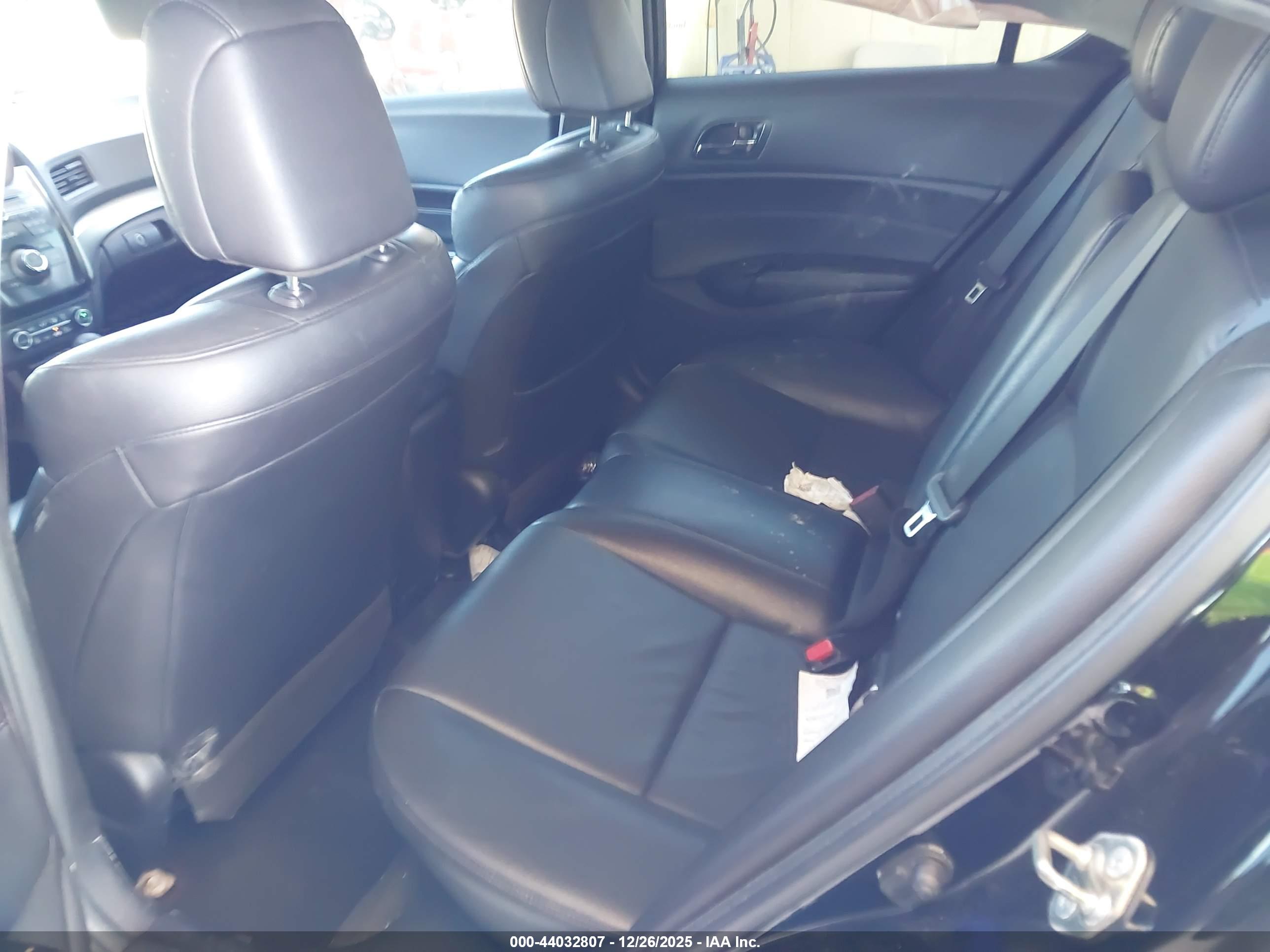 ACURA ILX image 8