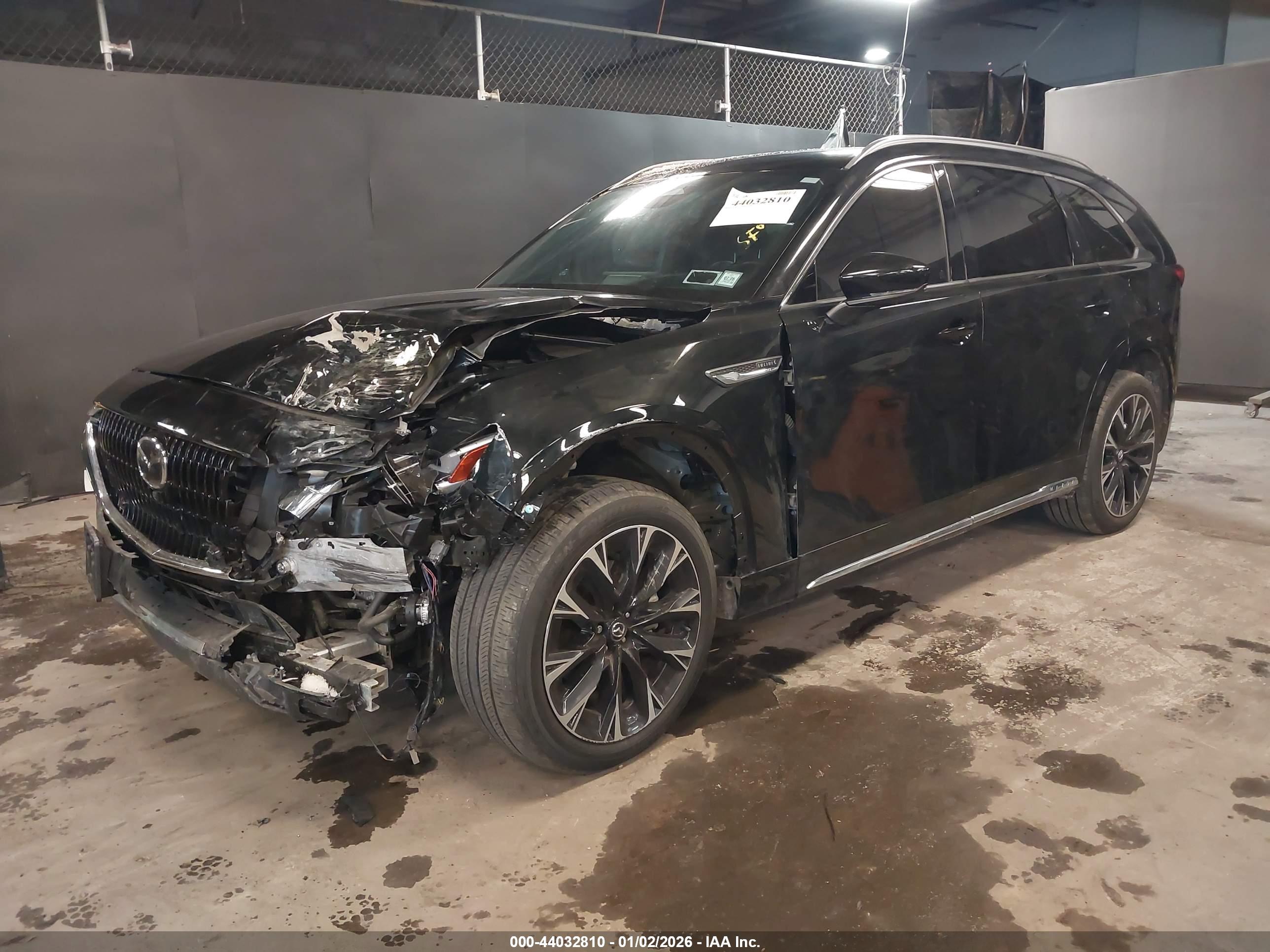 MAZDA CX-90 image 2