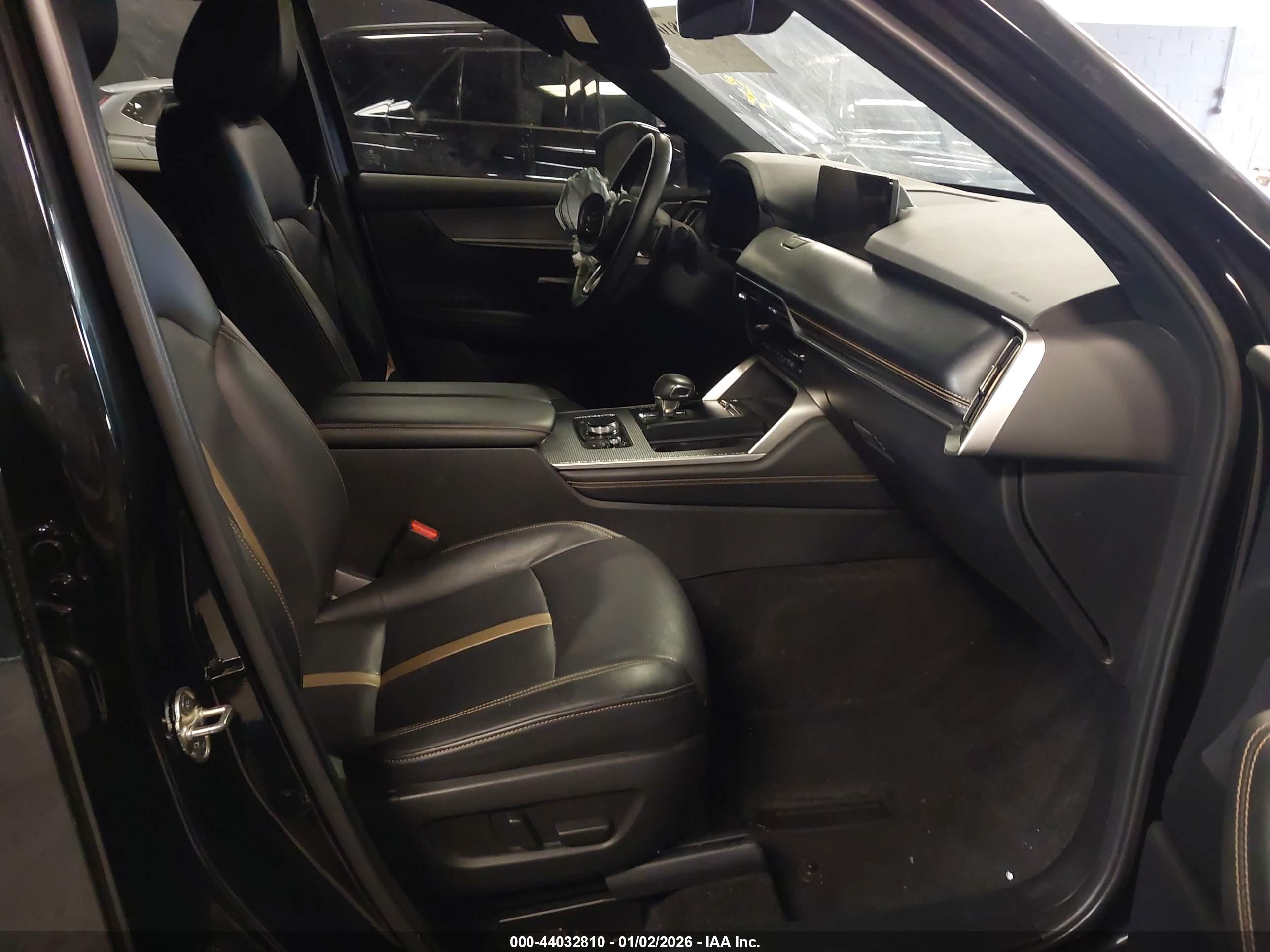MAZDA CX-90 image 5
