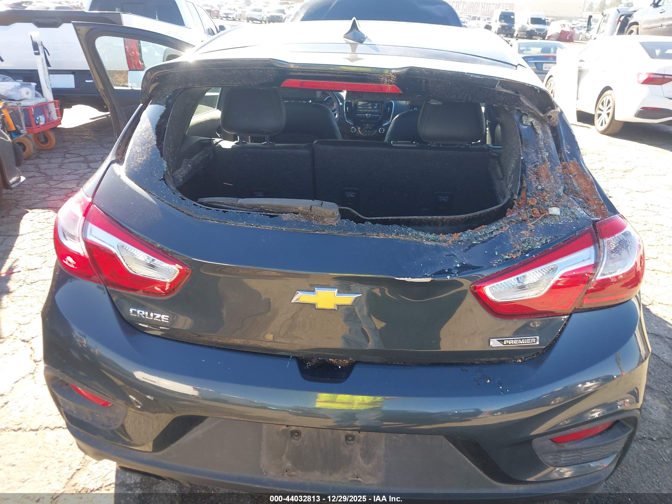 CHEVROLET CRUZE image 6