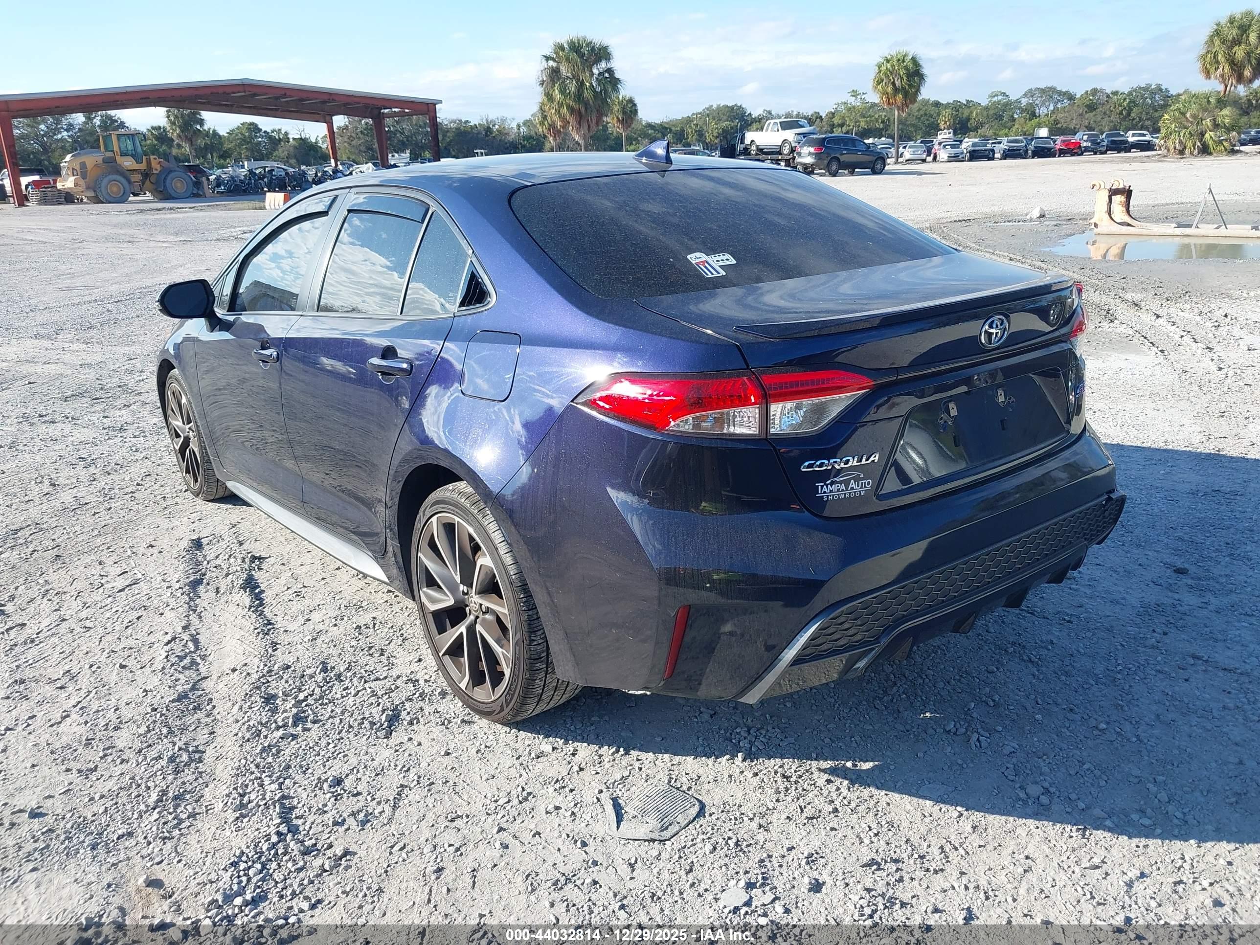 TOYOTA COROLLA image 3