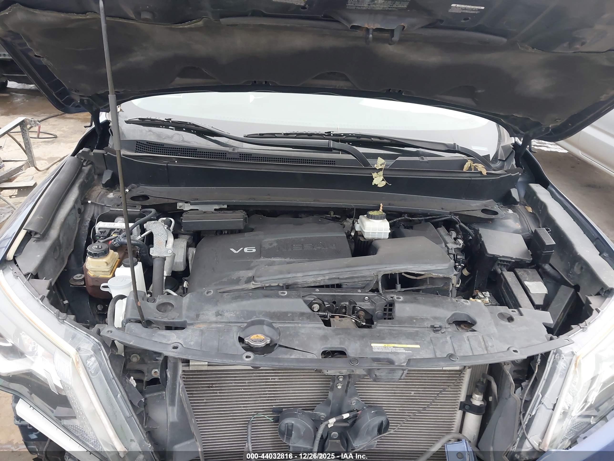 NISSAN PATHFINDER image 10