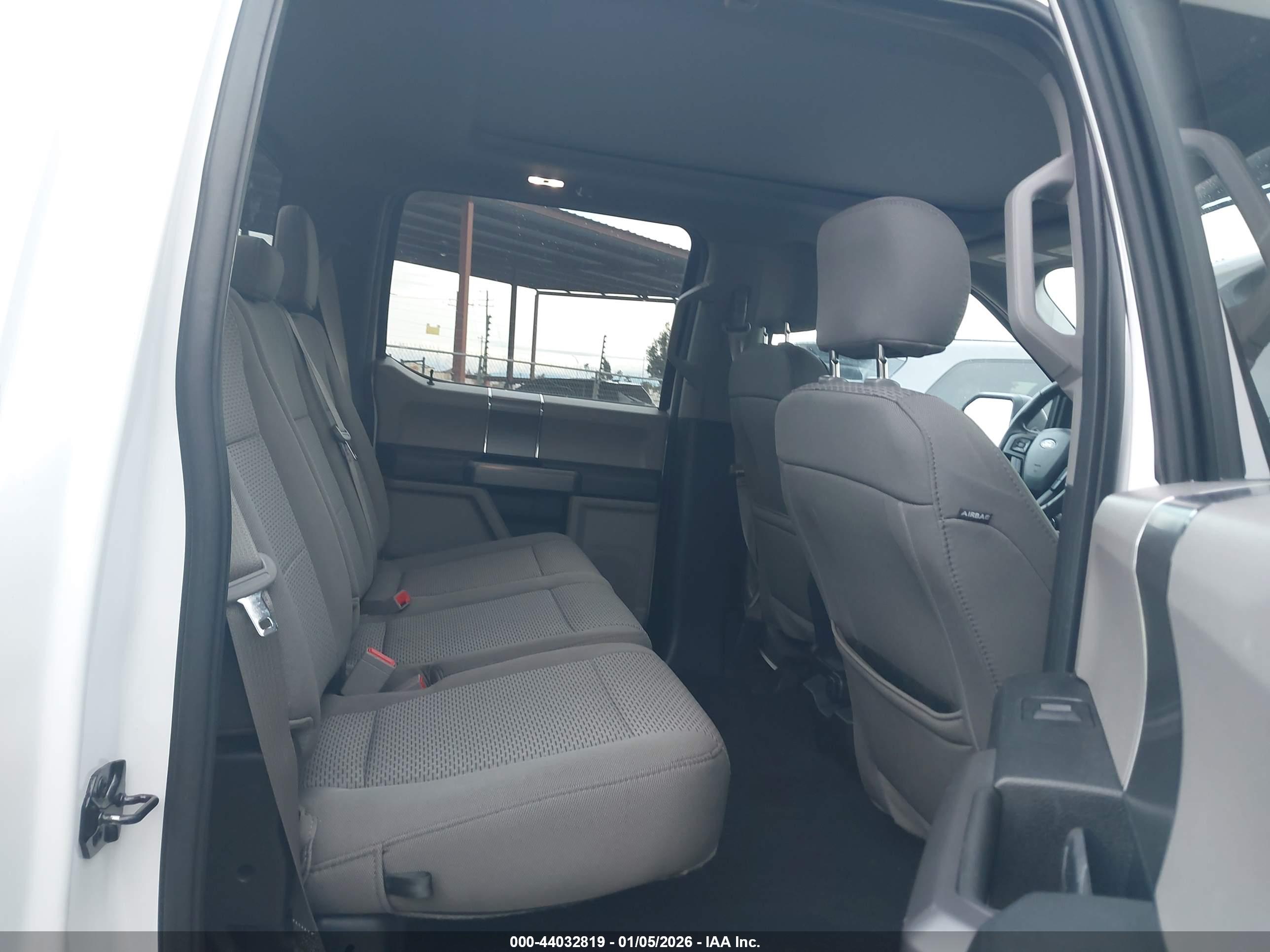 FORD F-150 image 8