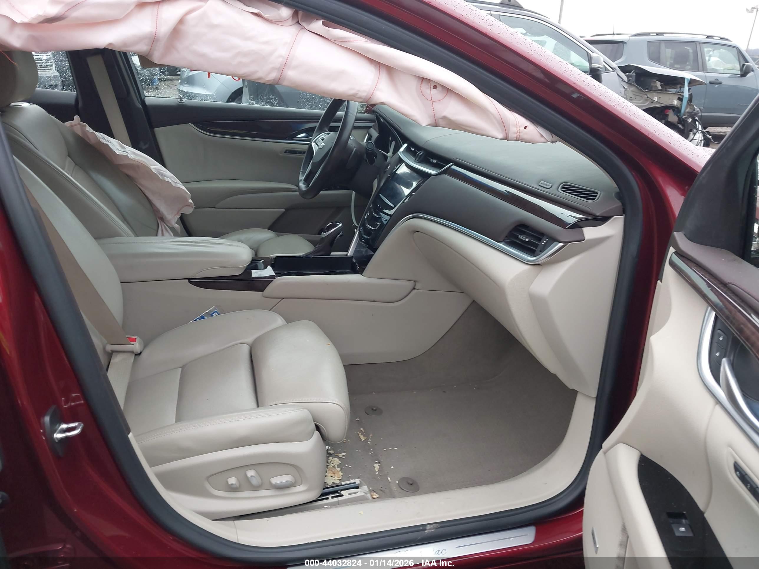 CADILLAC XTS image 5