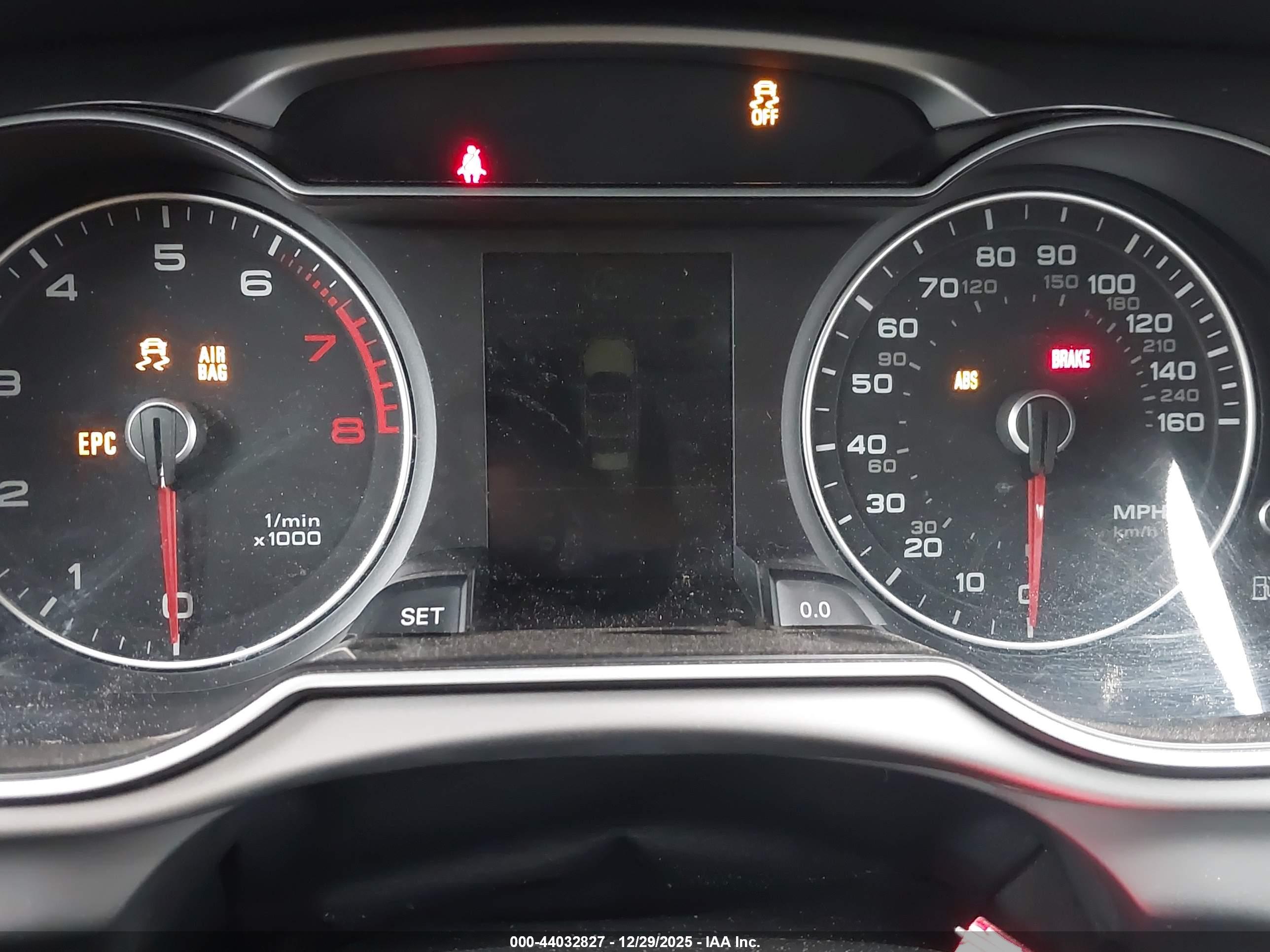 AUDI A4 image 7