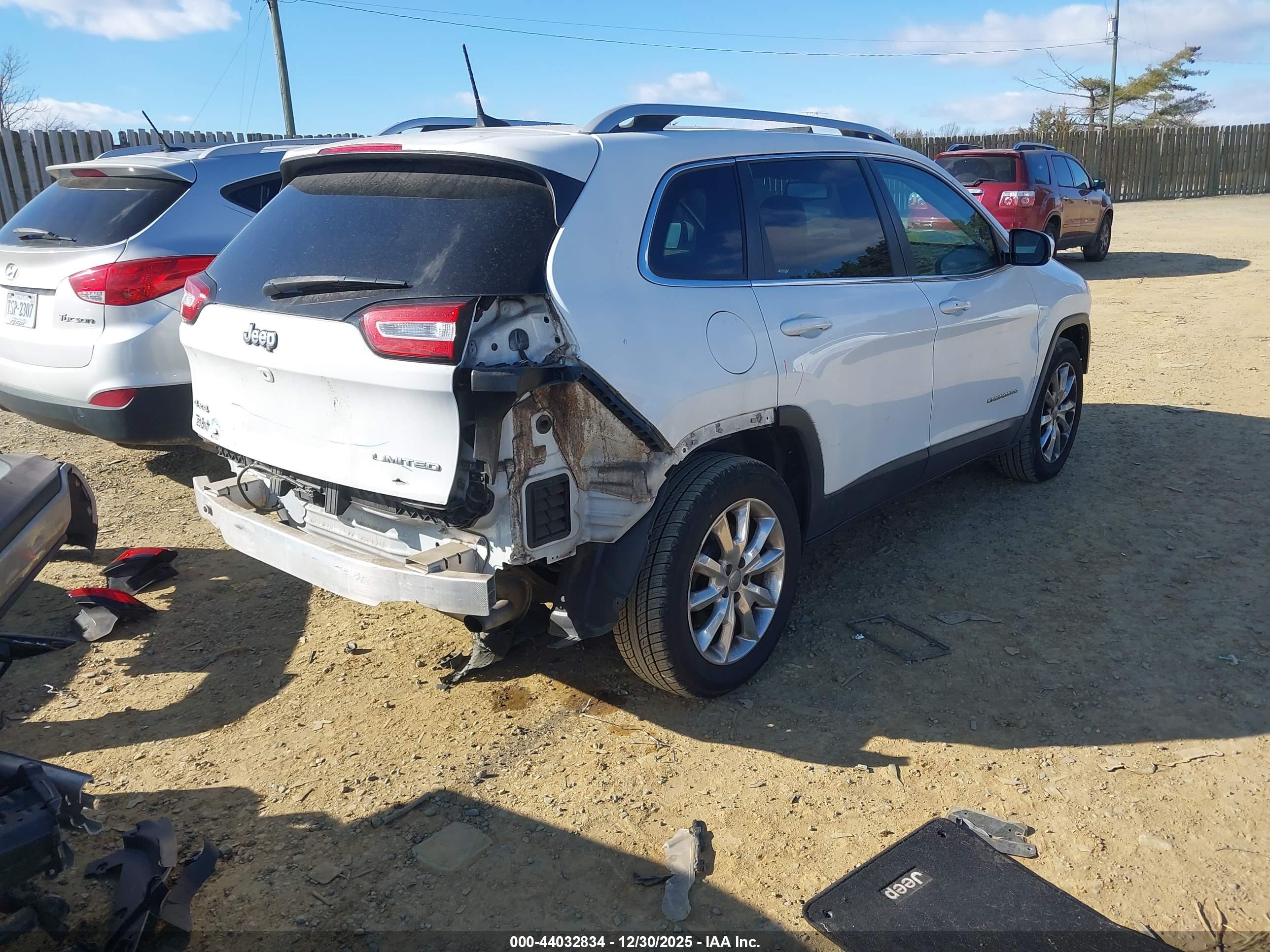 JEEP CHEROKEE image 4