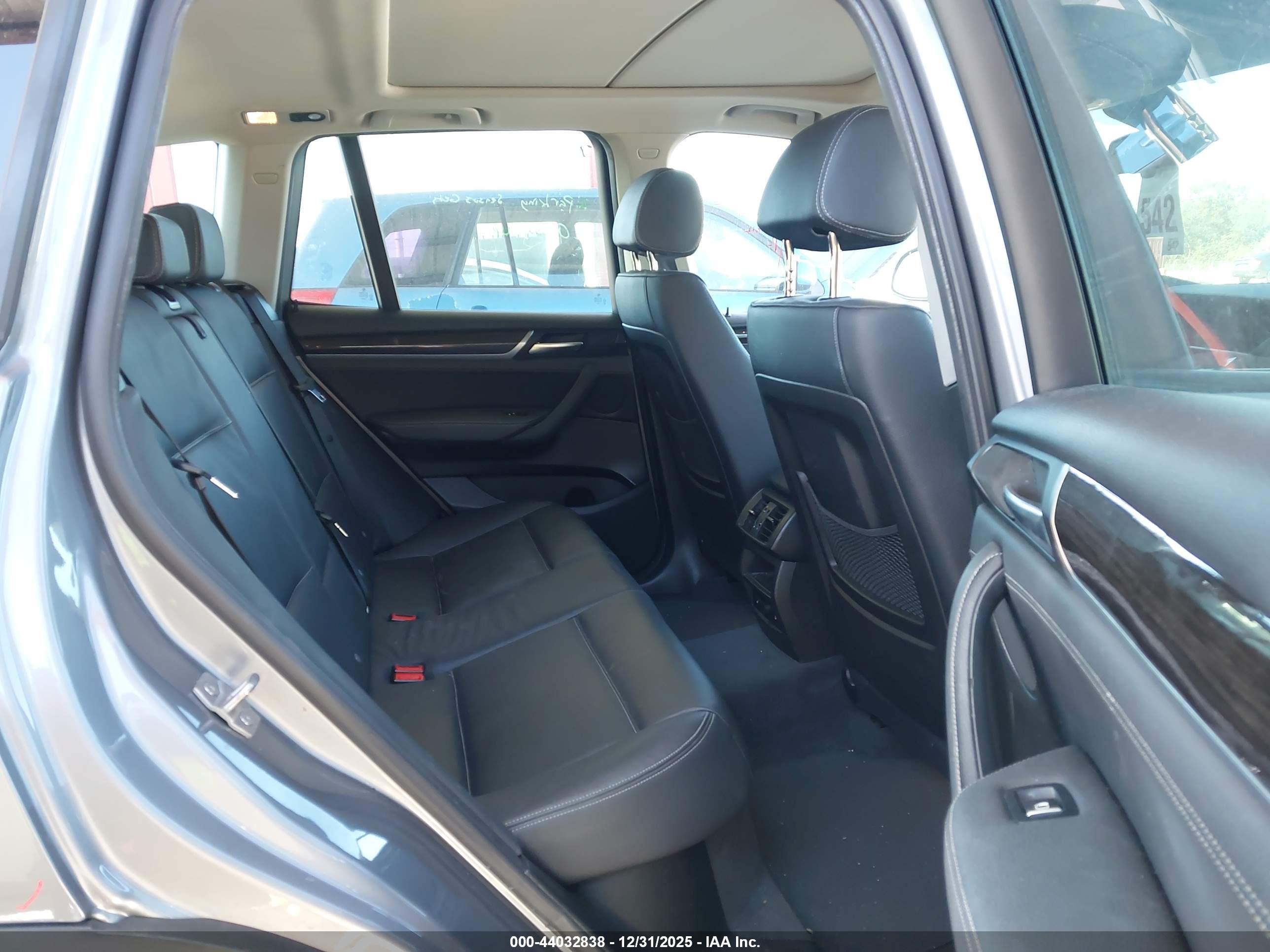 BMW X3 image 8