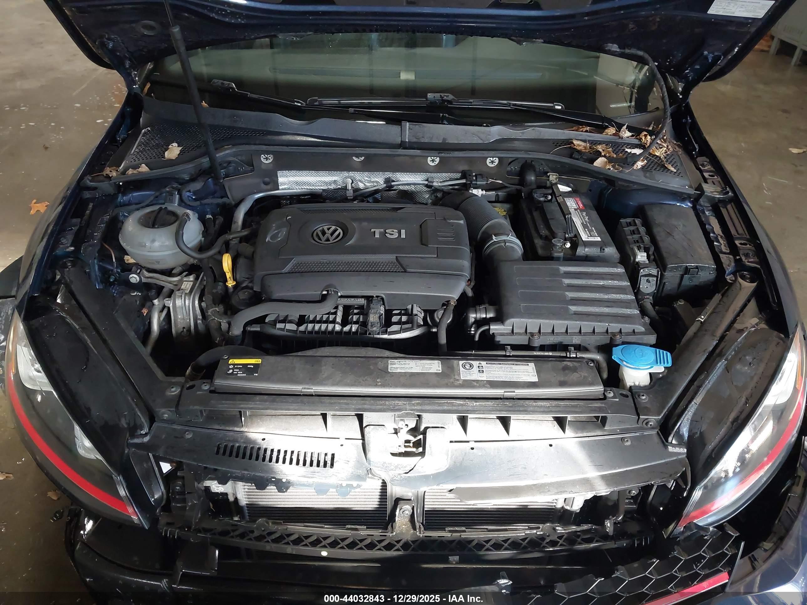 VOLKSWAGEN GOLF image 10