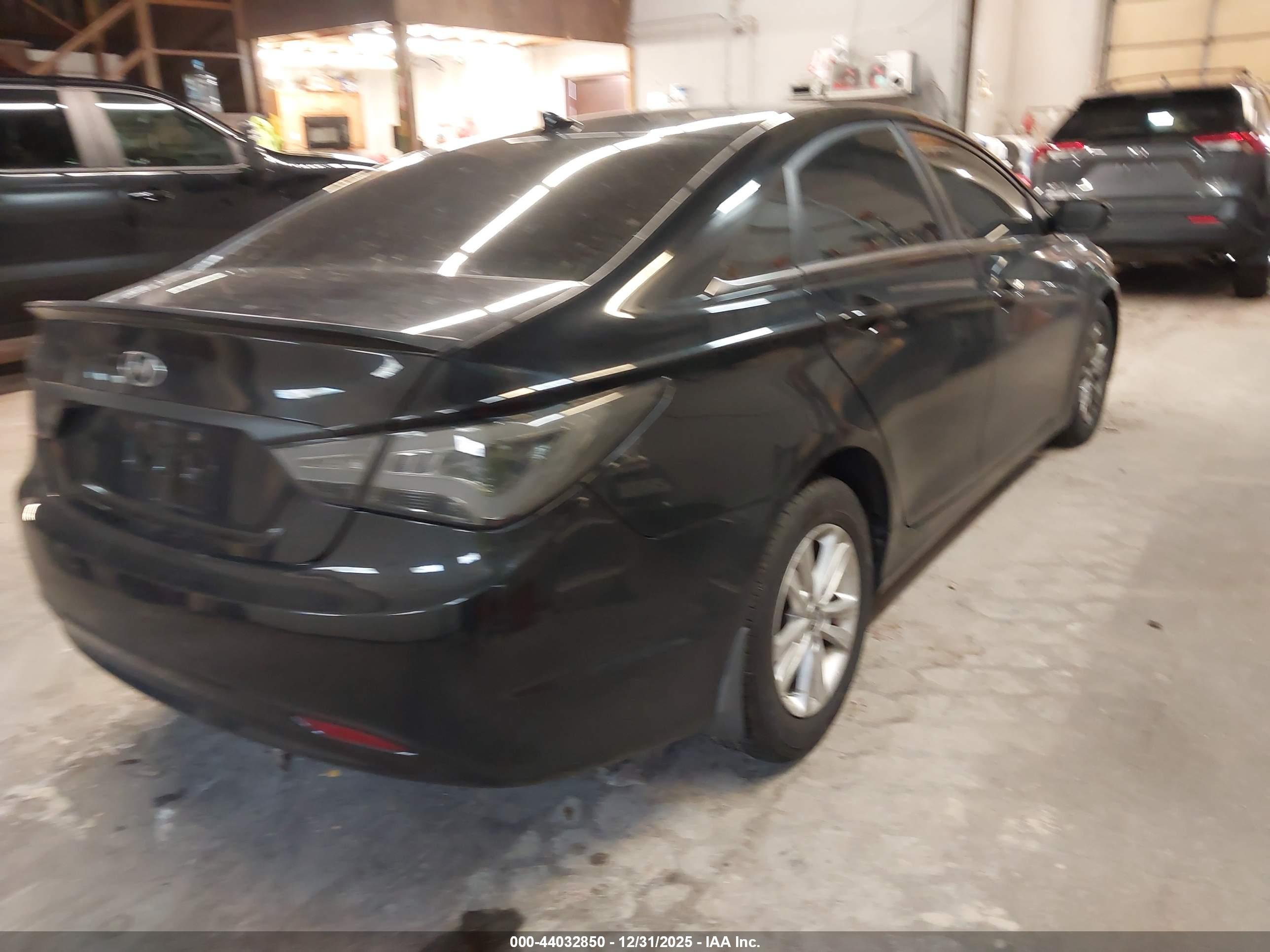 HYUNDAI SONATA image 4
