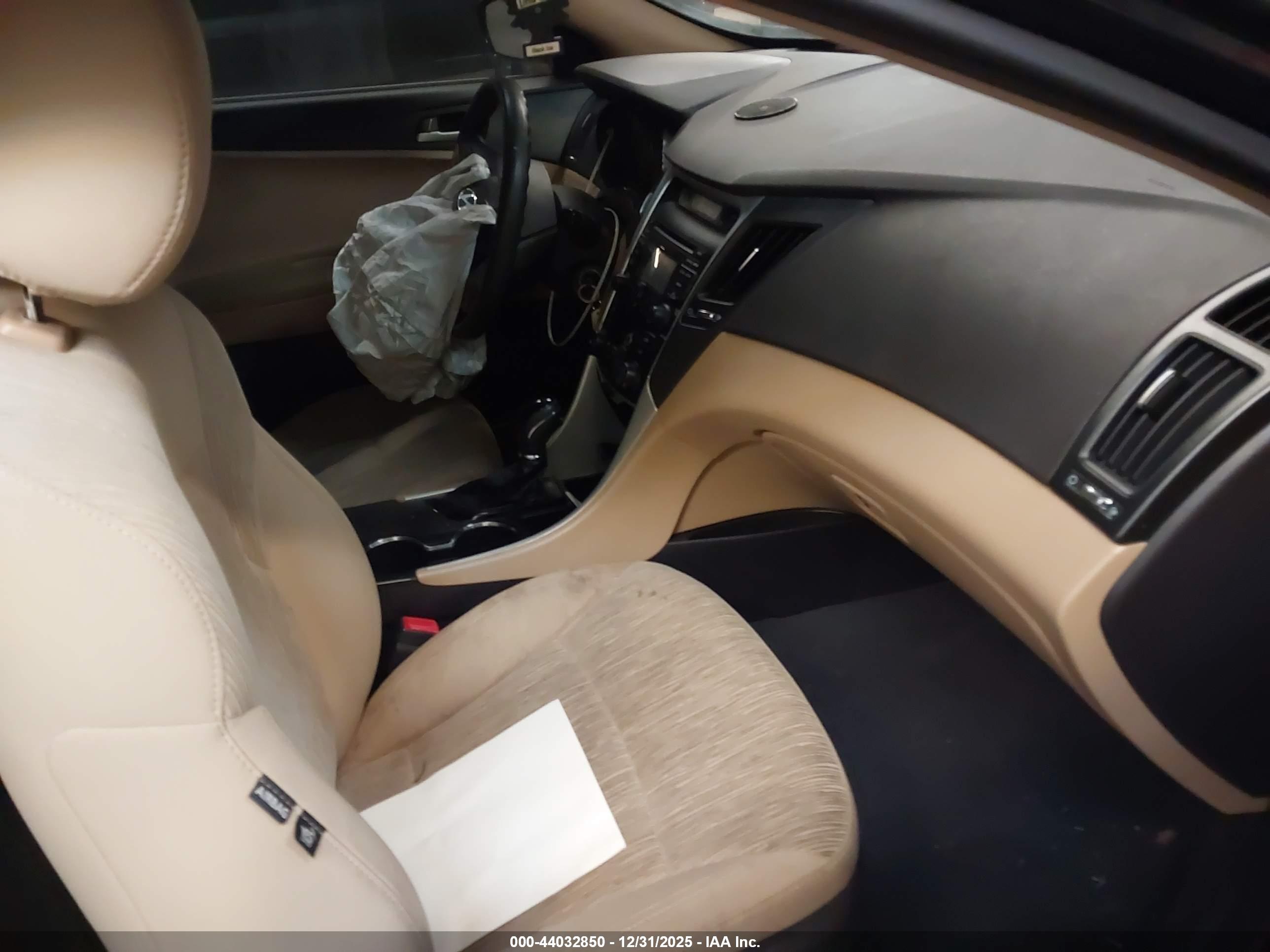 HYUNDAI SONATA image 5