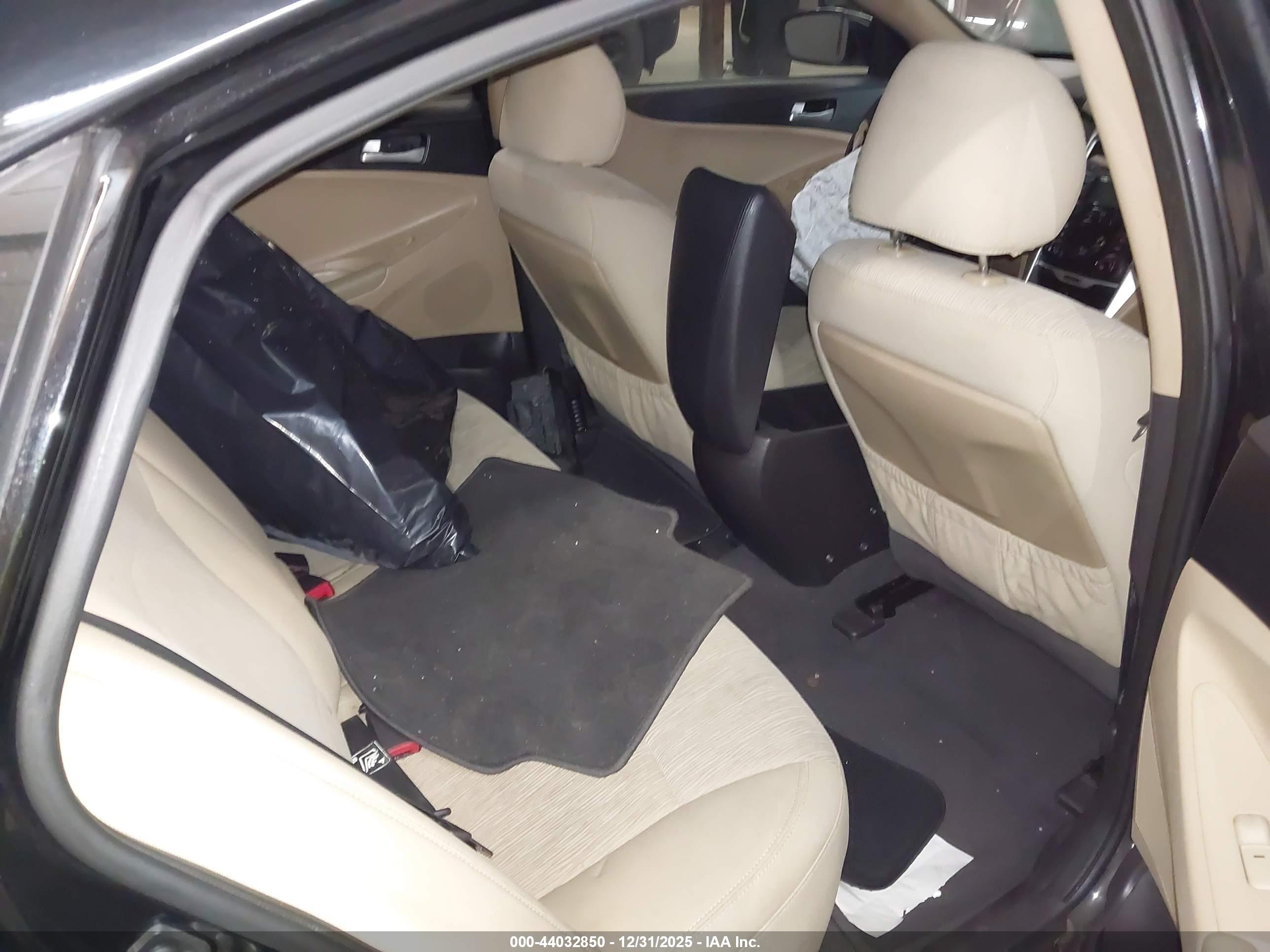 HYUNDAI SONATA image 8