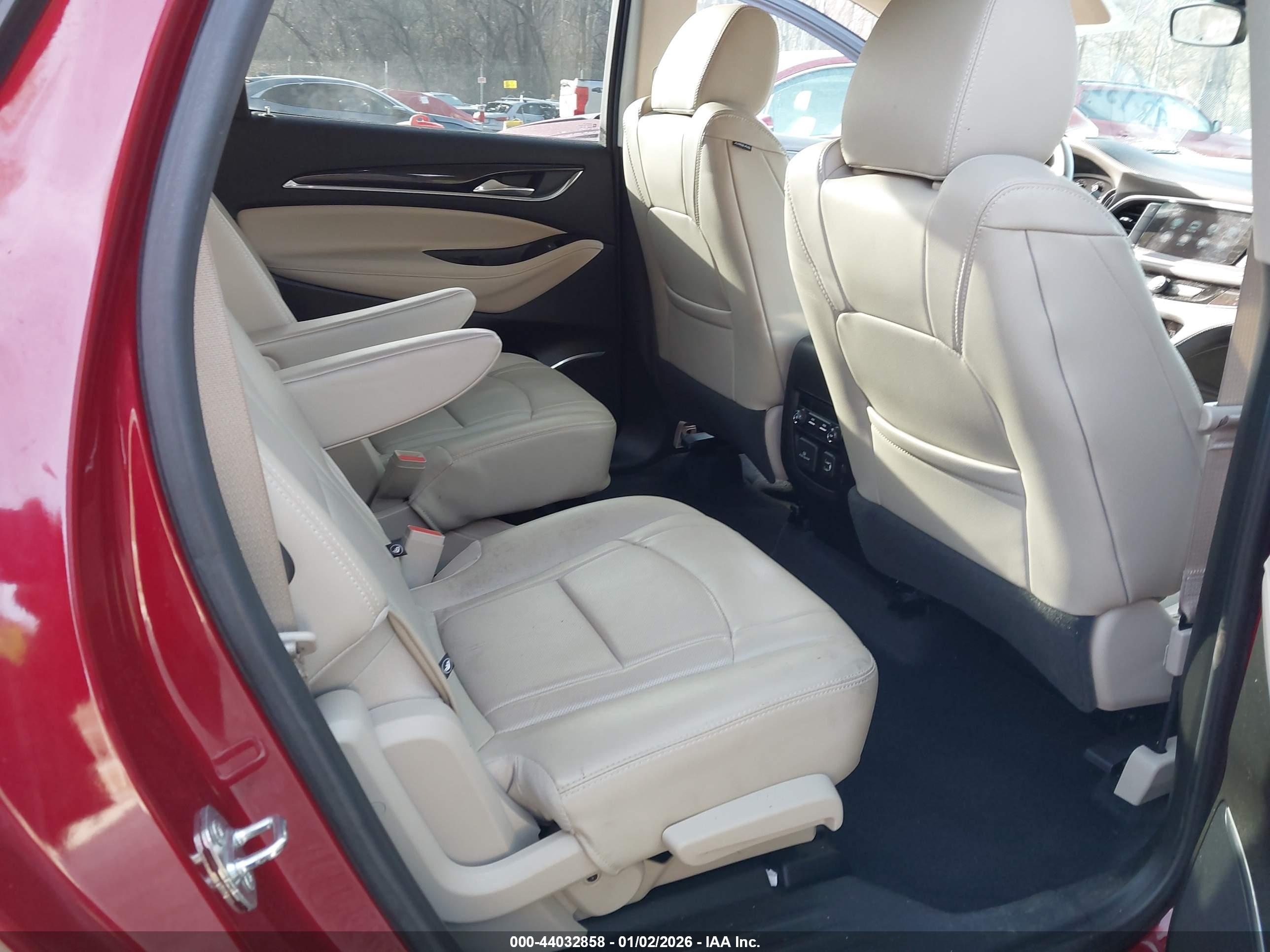 BUICK ENCLAVE image 8