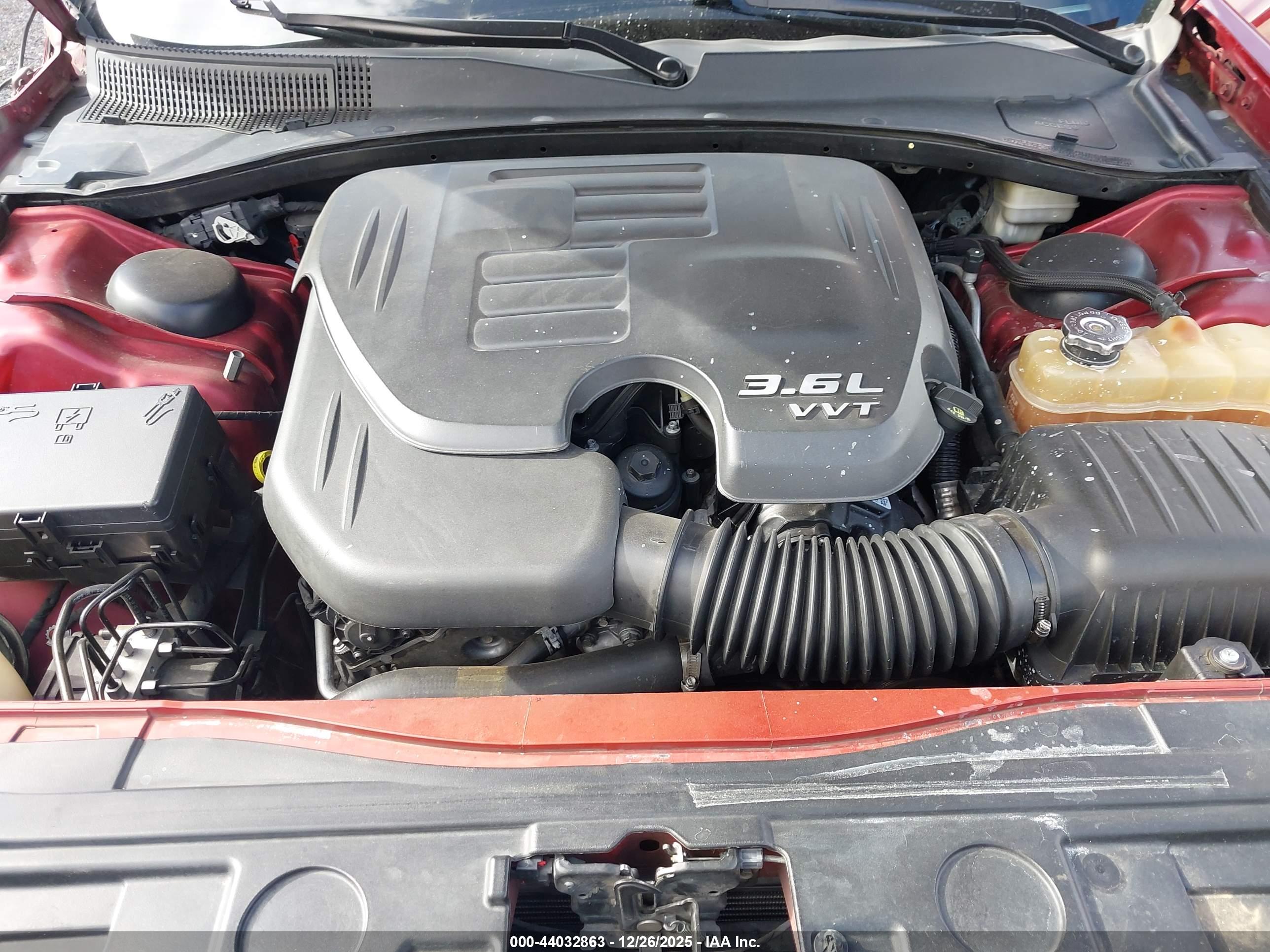 CHRYSLER 300 image 10